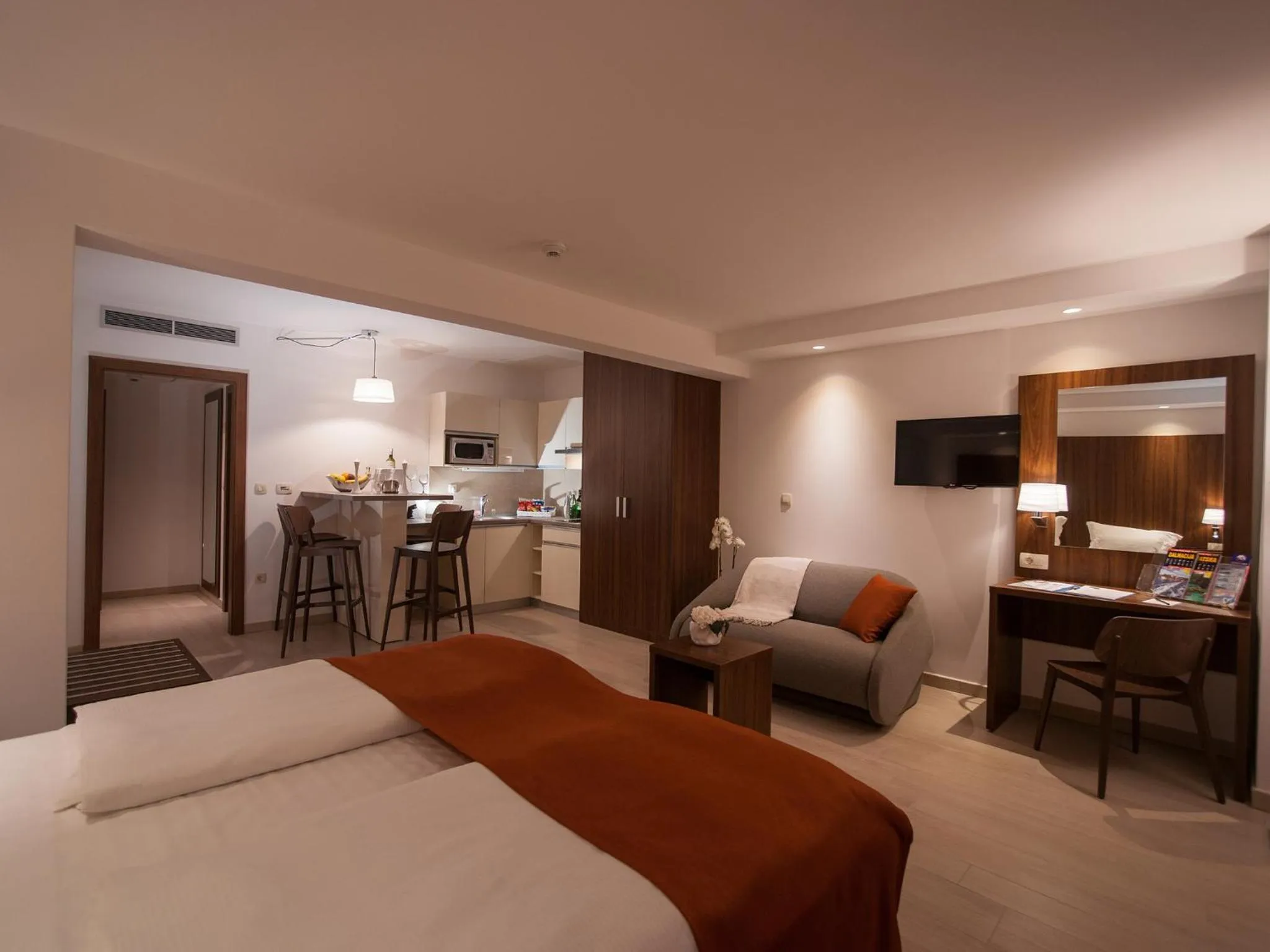 Bedroom, Bed in Aparthotel Miramare