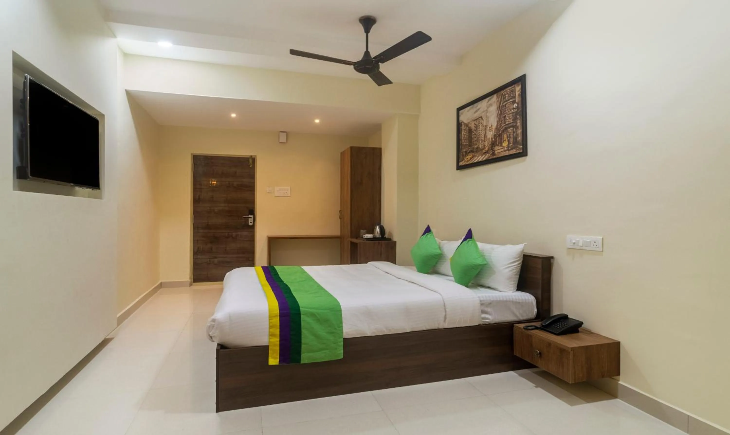 Bed in Treebo Navya The Park