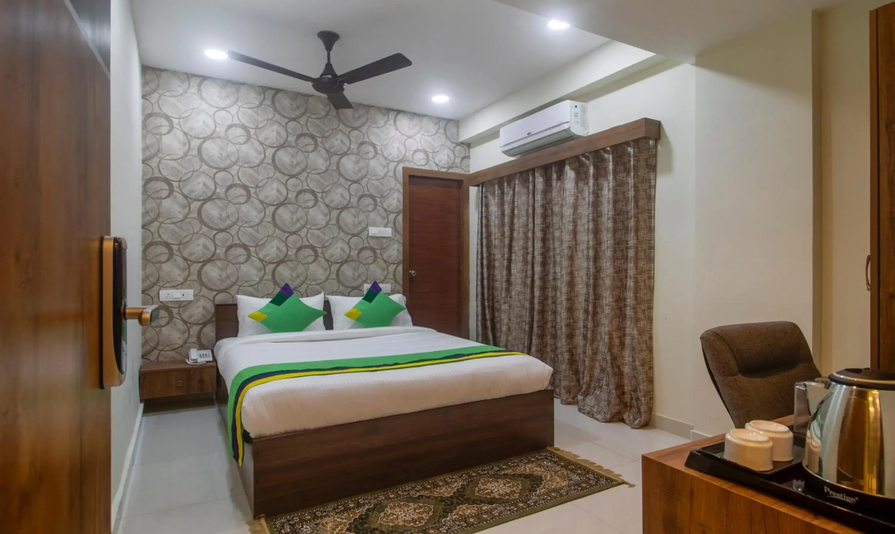 Standard Double Room - single occupancy in Treebo Navya The Park Standard Double Room - single occupancy in Treebo Navya The Park