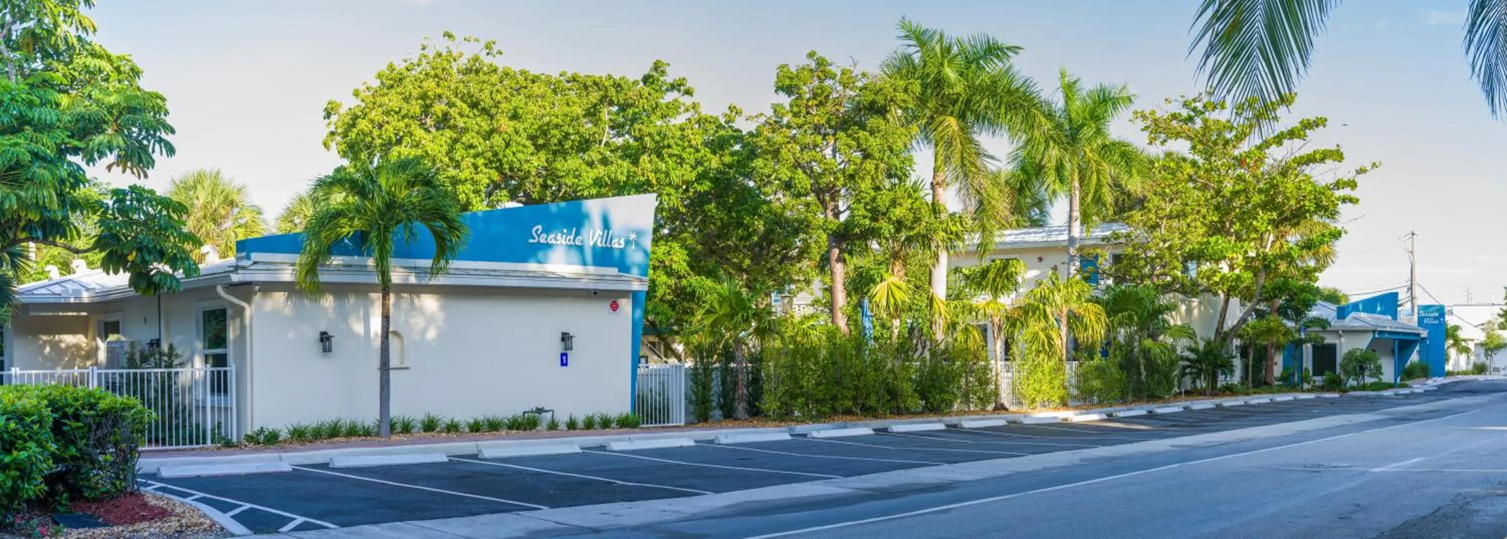 Property building in Seaside Villas