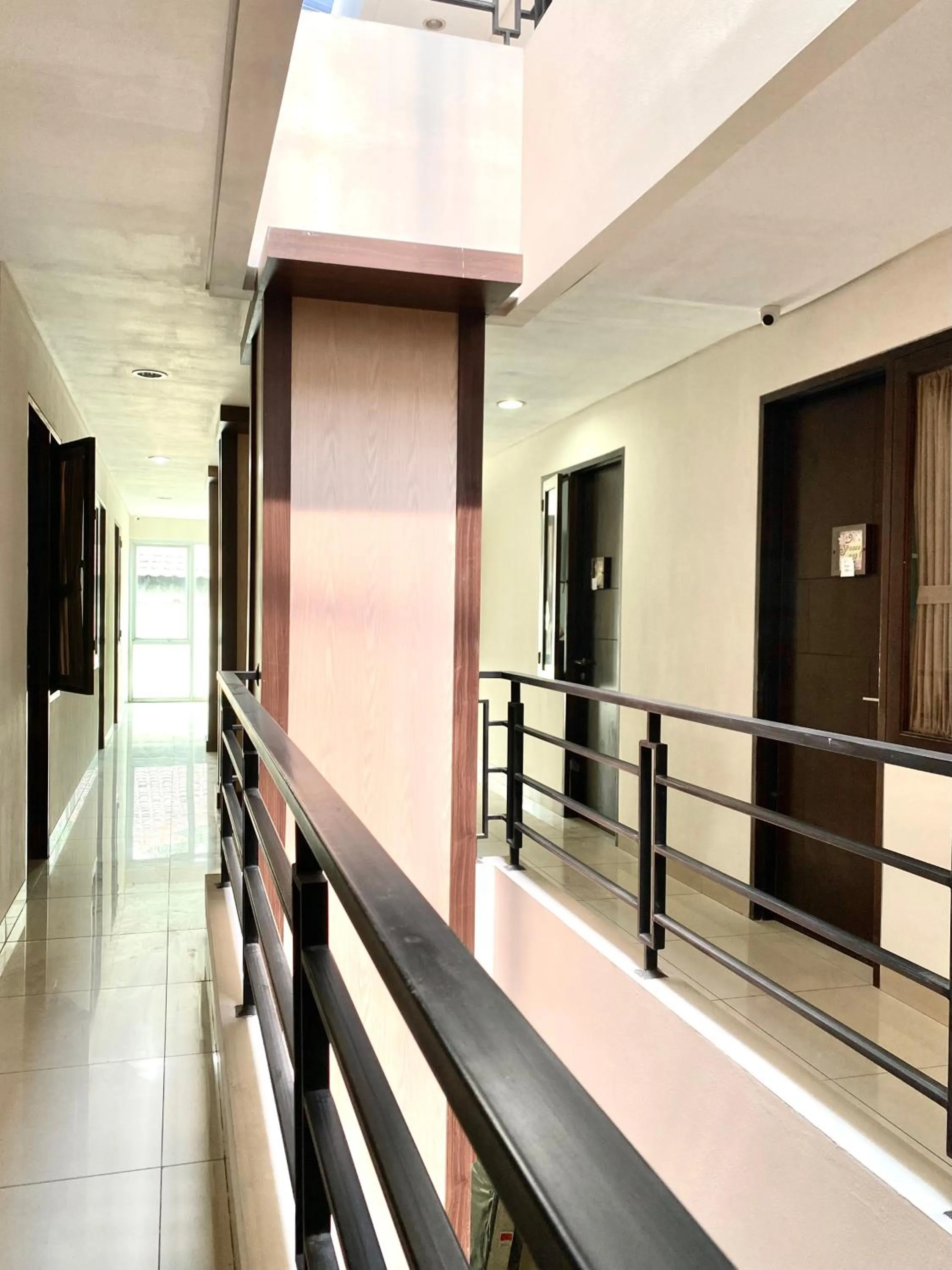 Behomy Corner Eight Lippo Karawaci