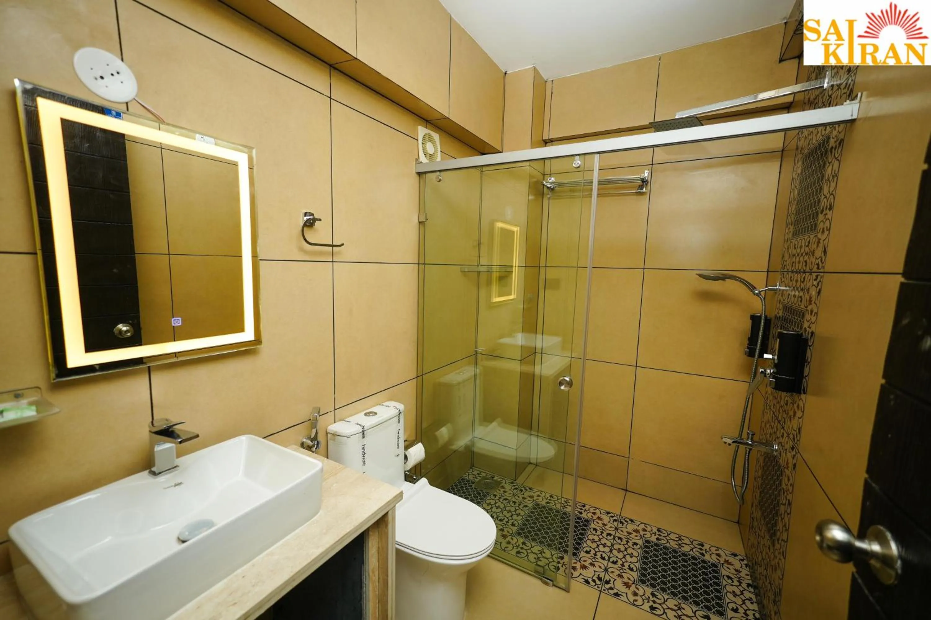 Shower in Saikiran Hotel