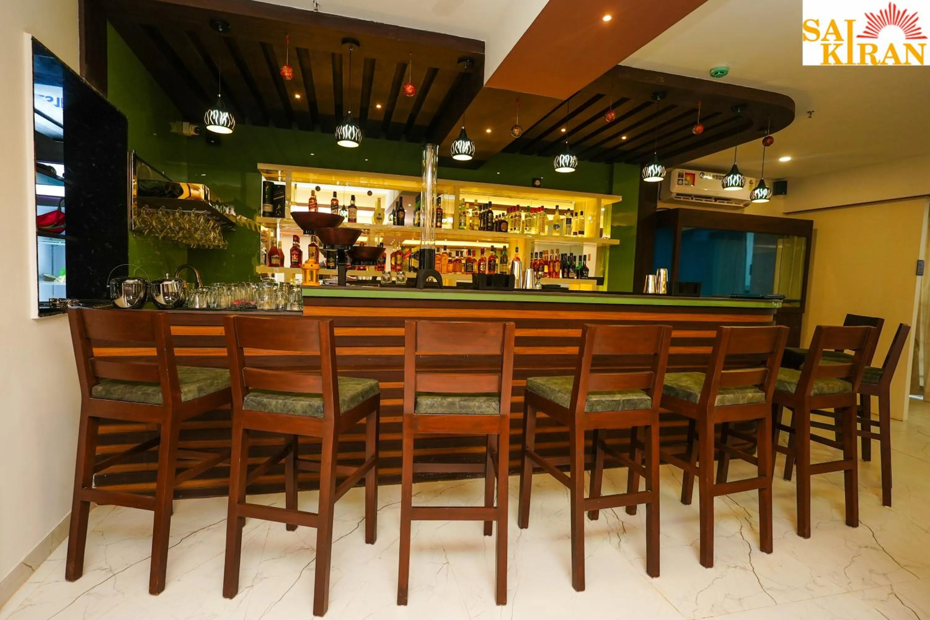 Restaurant/places to eat in Saikiran Hotel