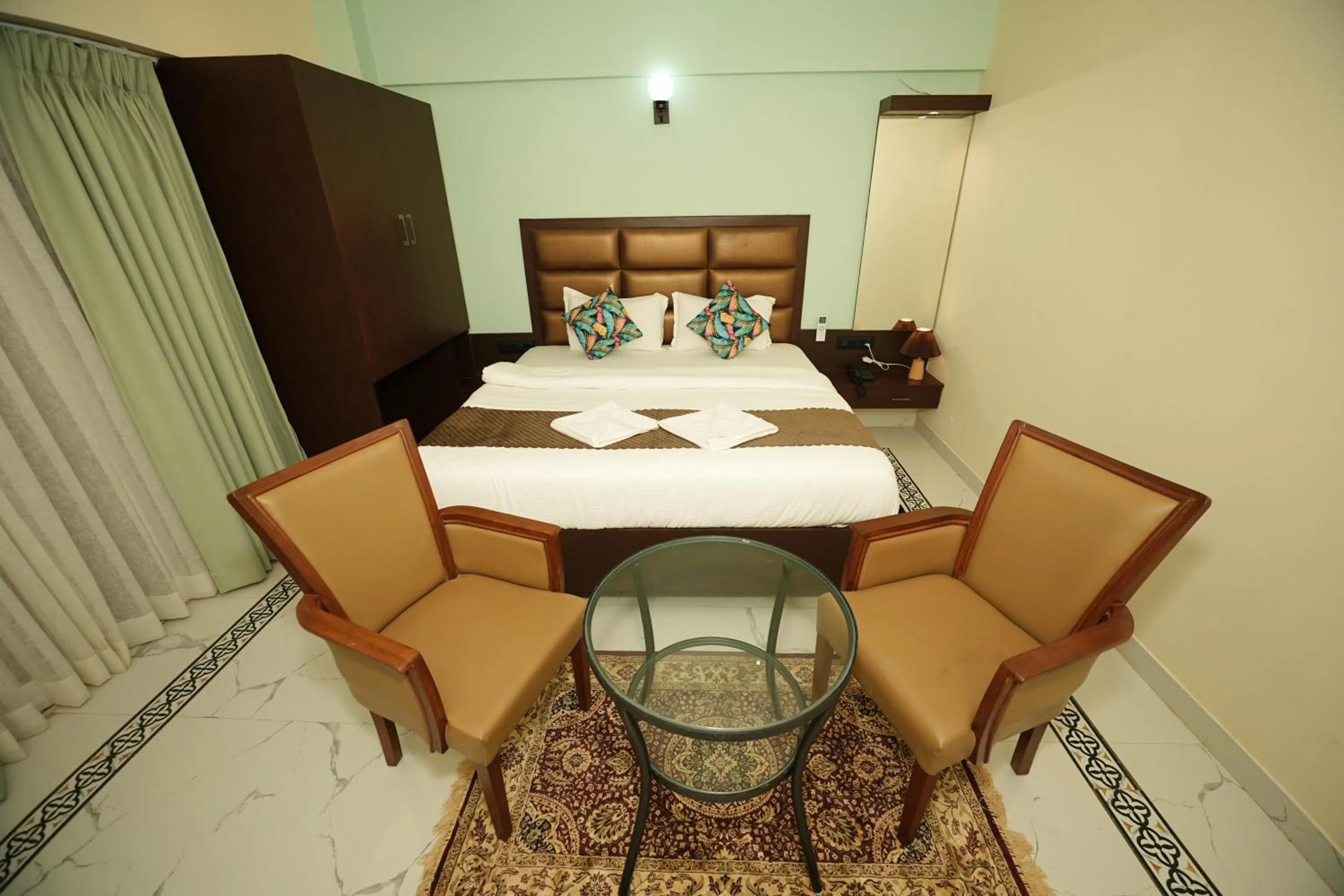 Bedroom, Bed in Saikiran Hotel