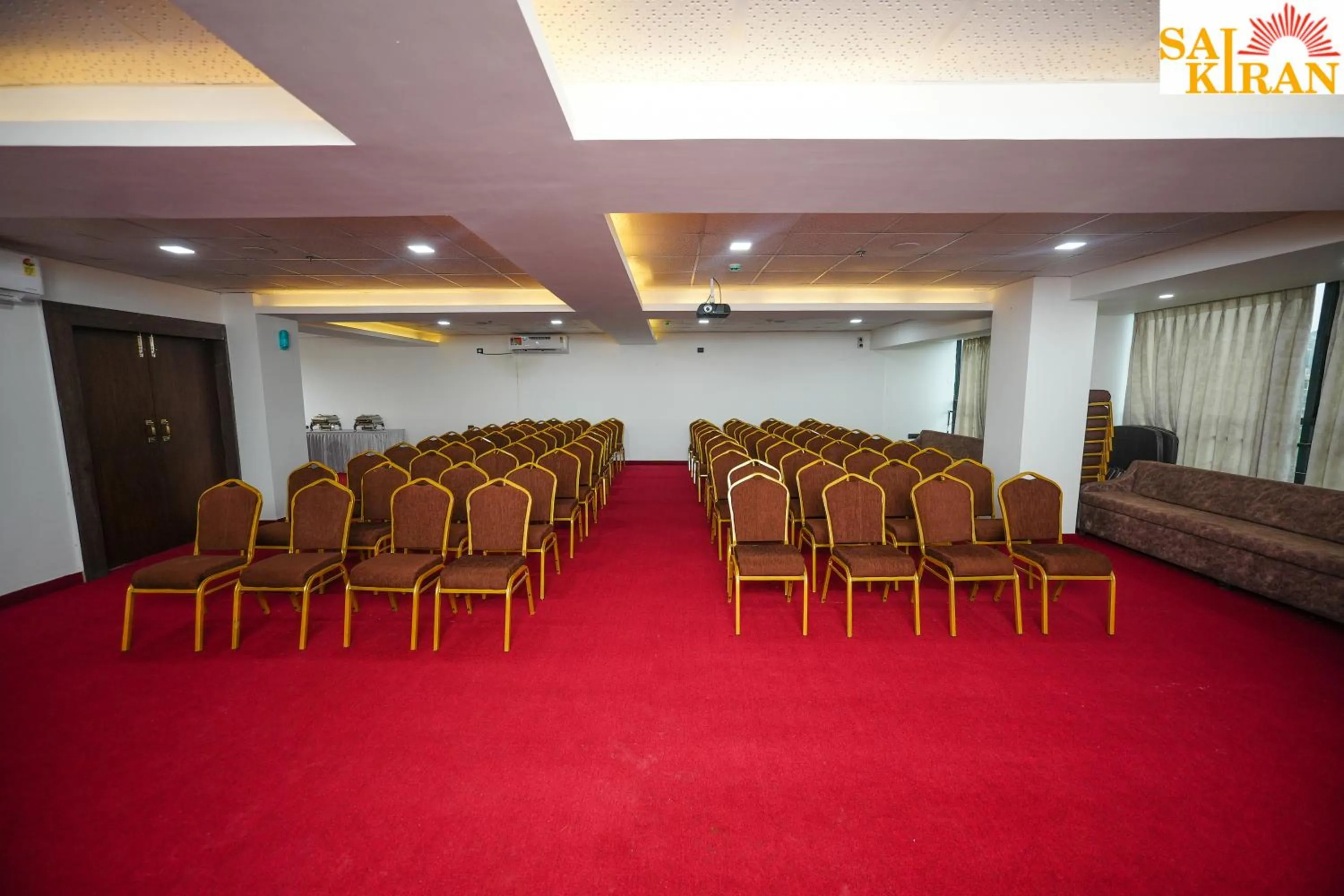 Meeting/conference room in Saikiran Hotel