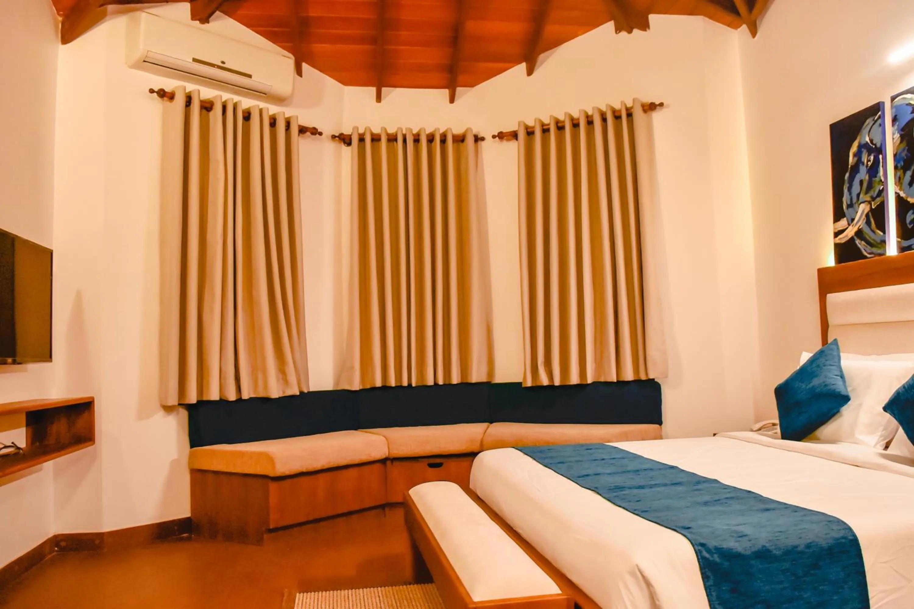 Bed in Wisdom Boutique Resort