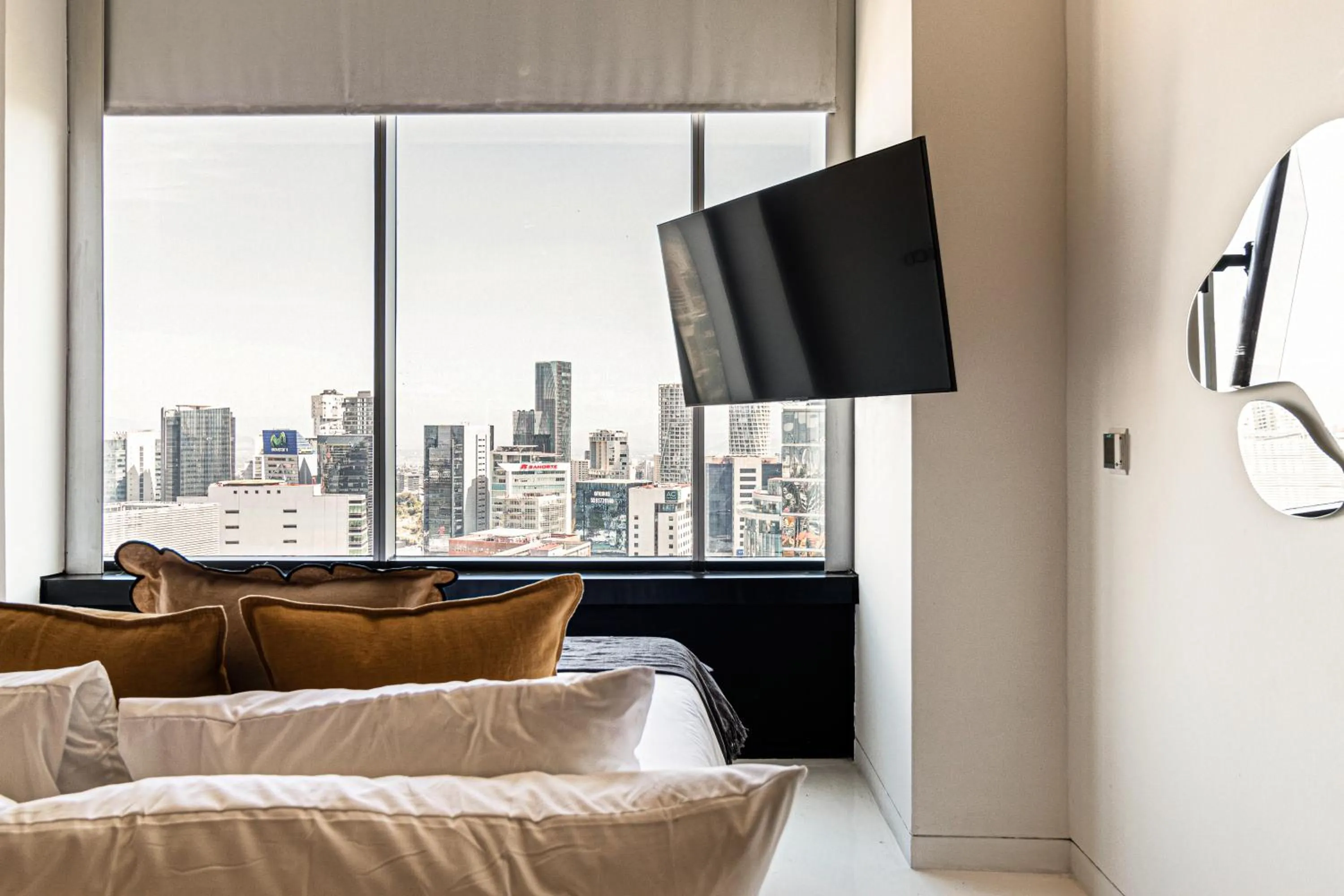 City view, Bed in Collection Suites by Kukun
