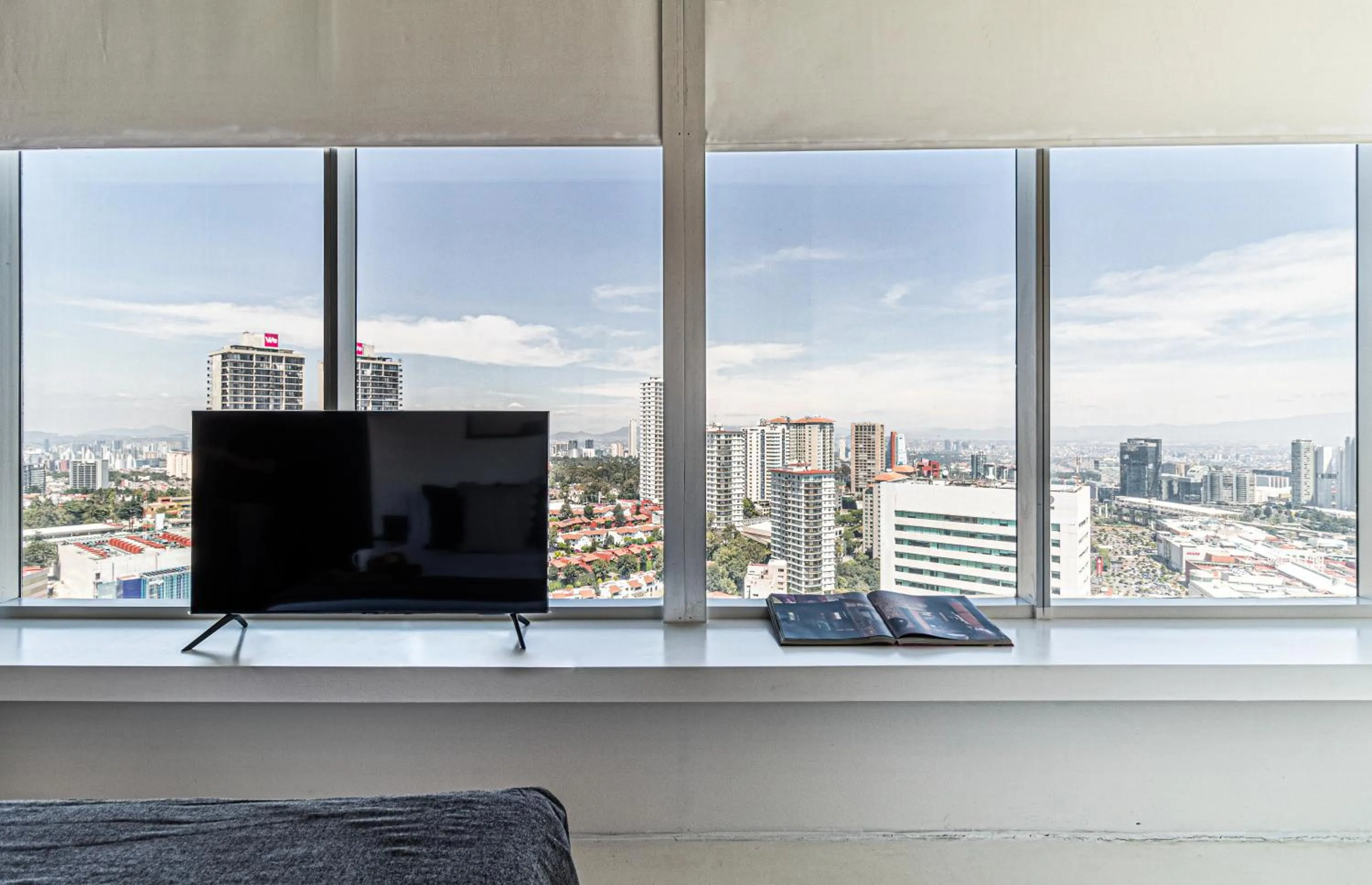 City view in Collection Suites by Kukun
