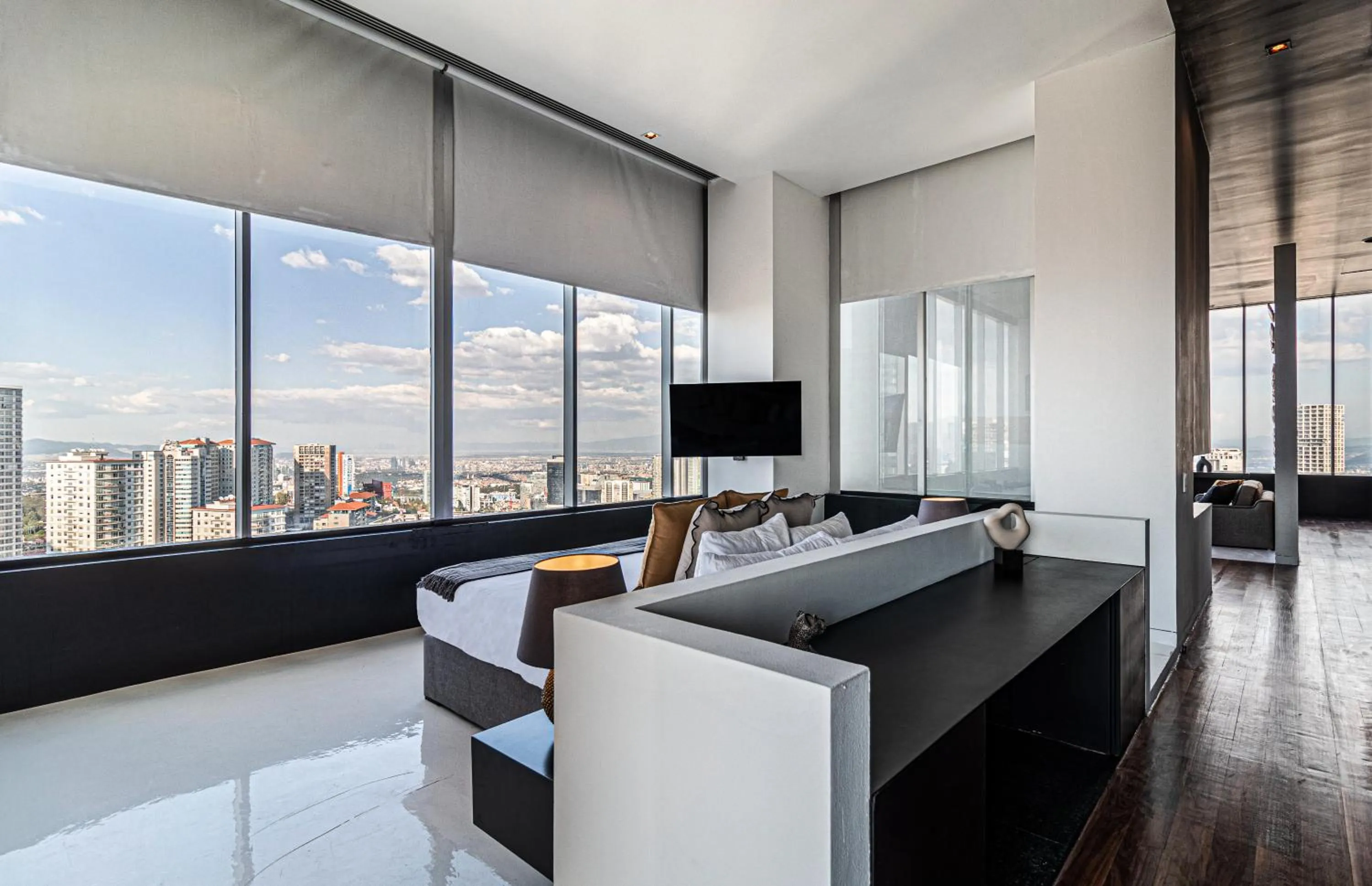 Photo of the whole room in Collection Suites by Kukun