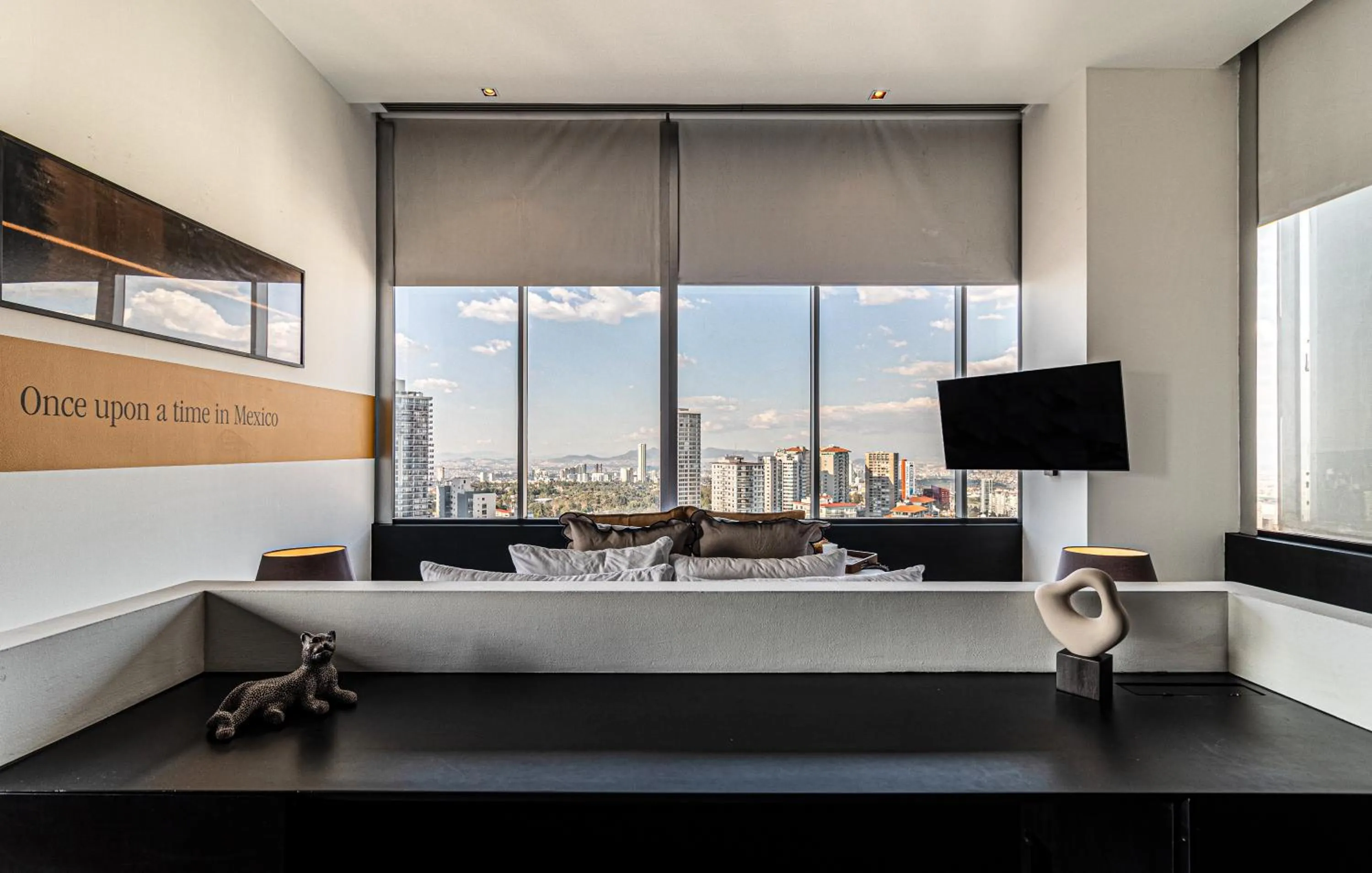 Photo of the whole room in Collection Suites by Kukun