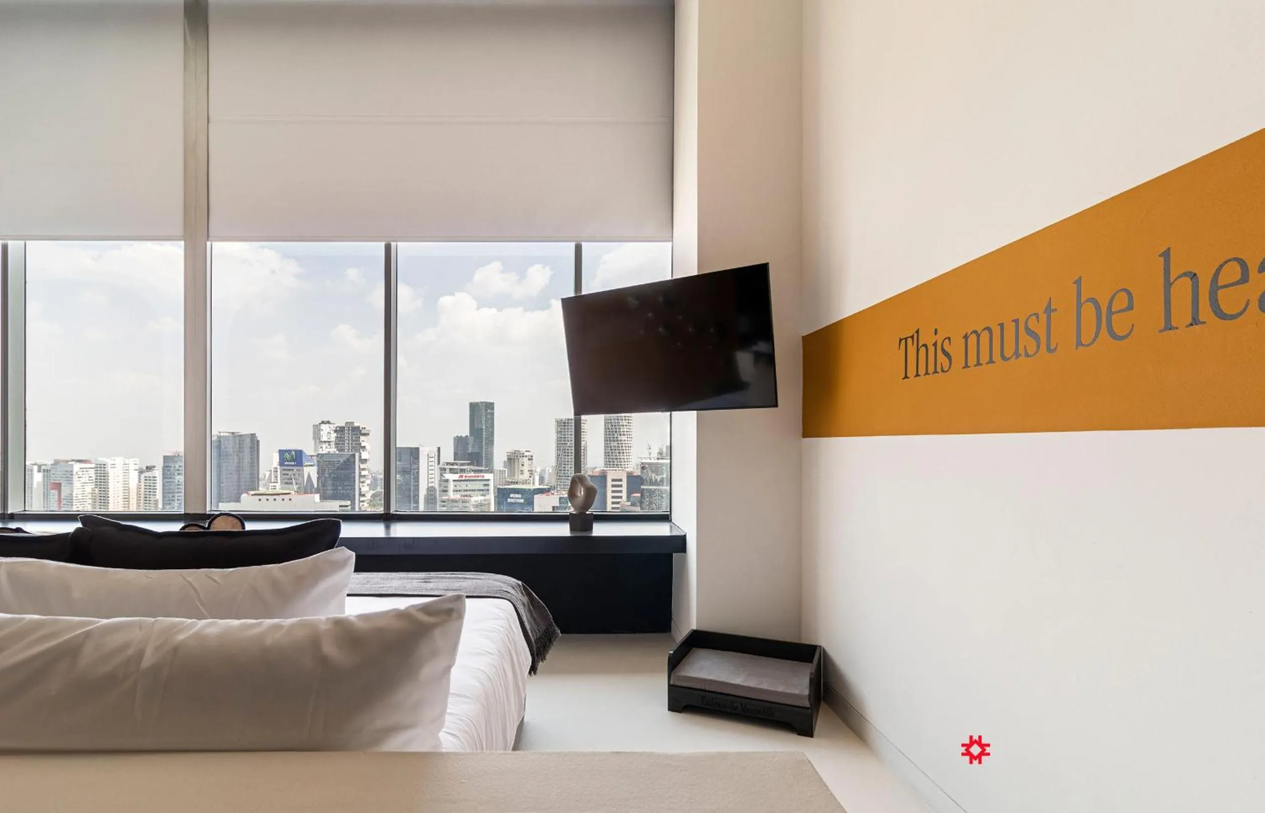 Bed in Collection Suites by Kukun