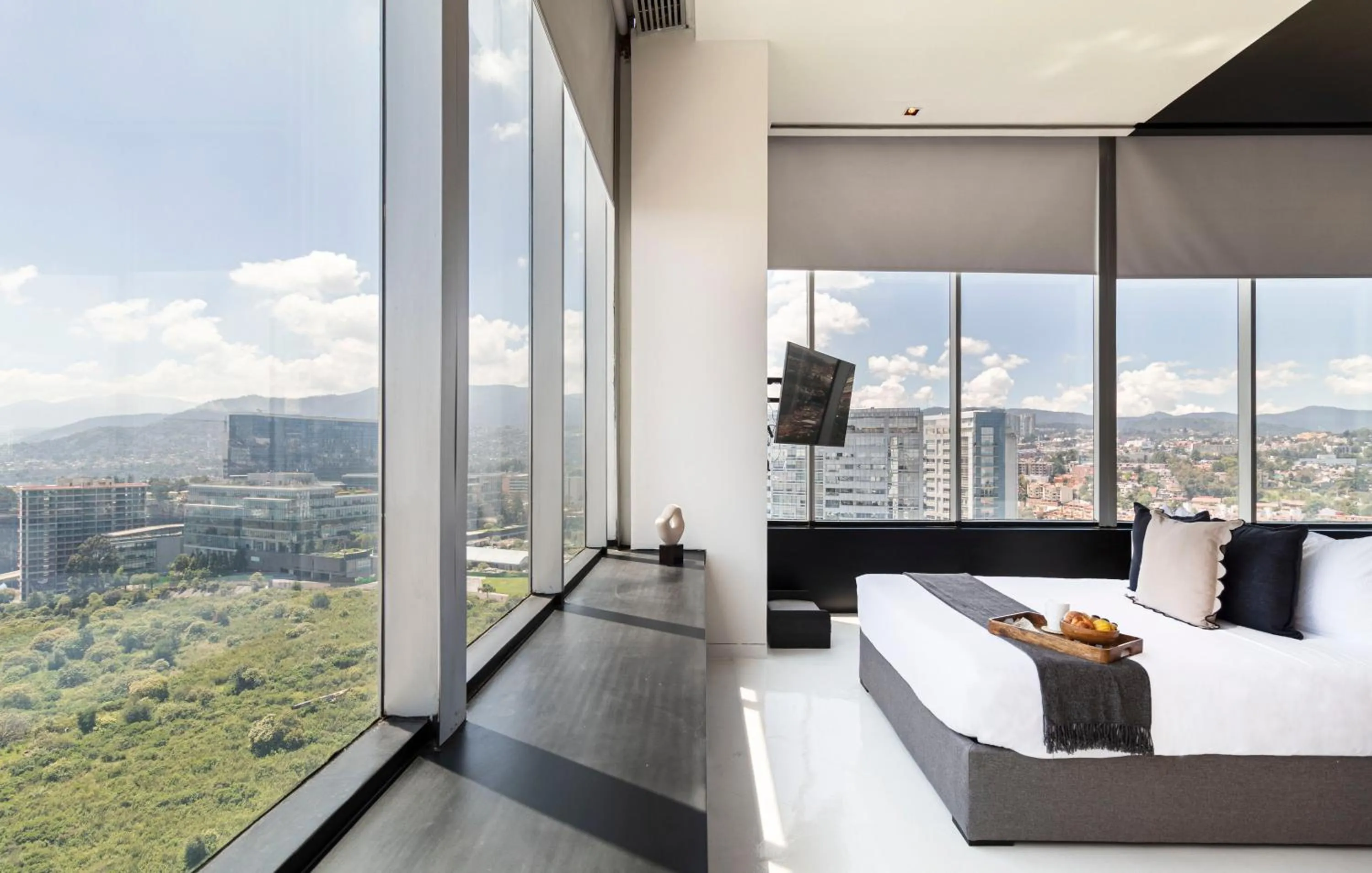 City view in Collection Suites by Kukun