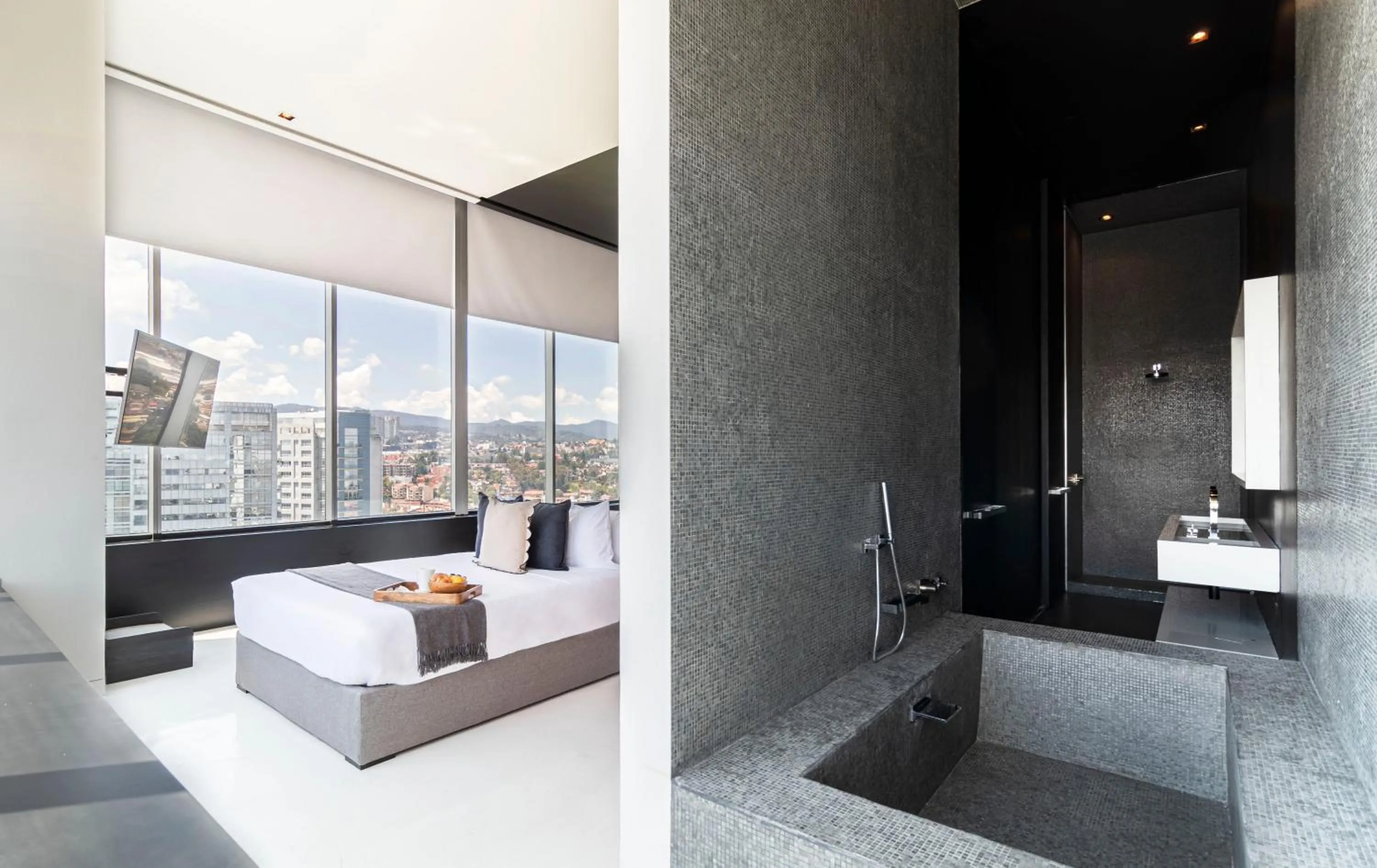 Photo of the whole room in Collection Suites by Kukun