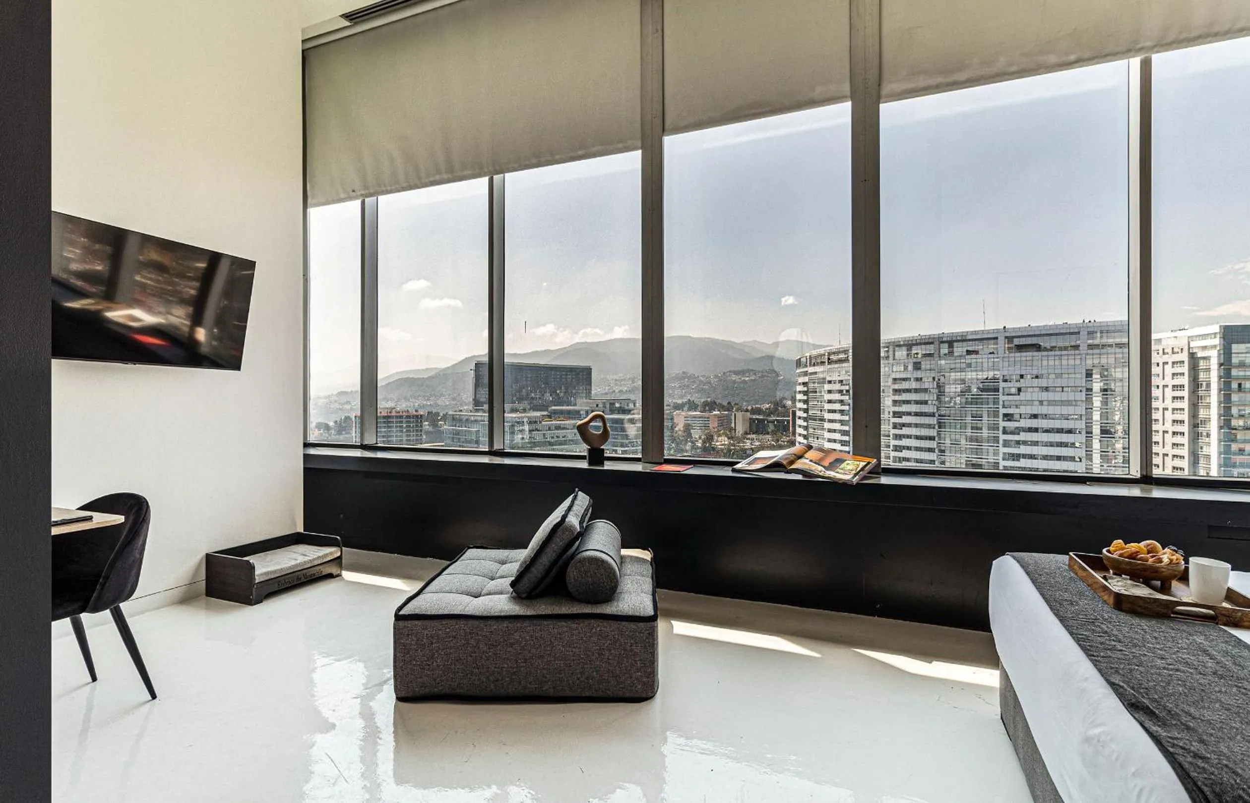 Photo of the whole room in Collection Suites by Kukun