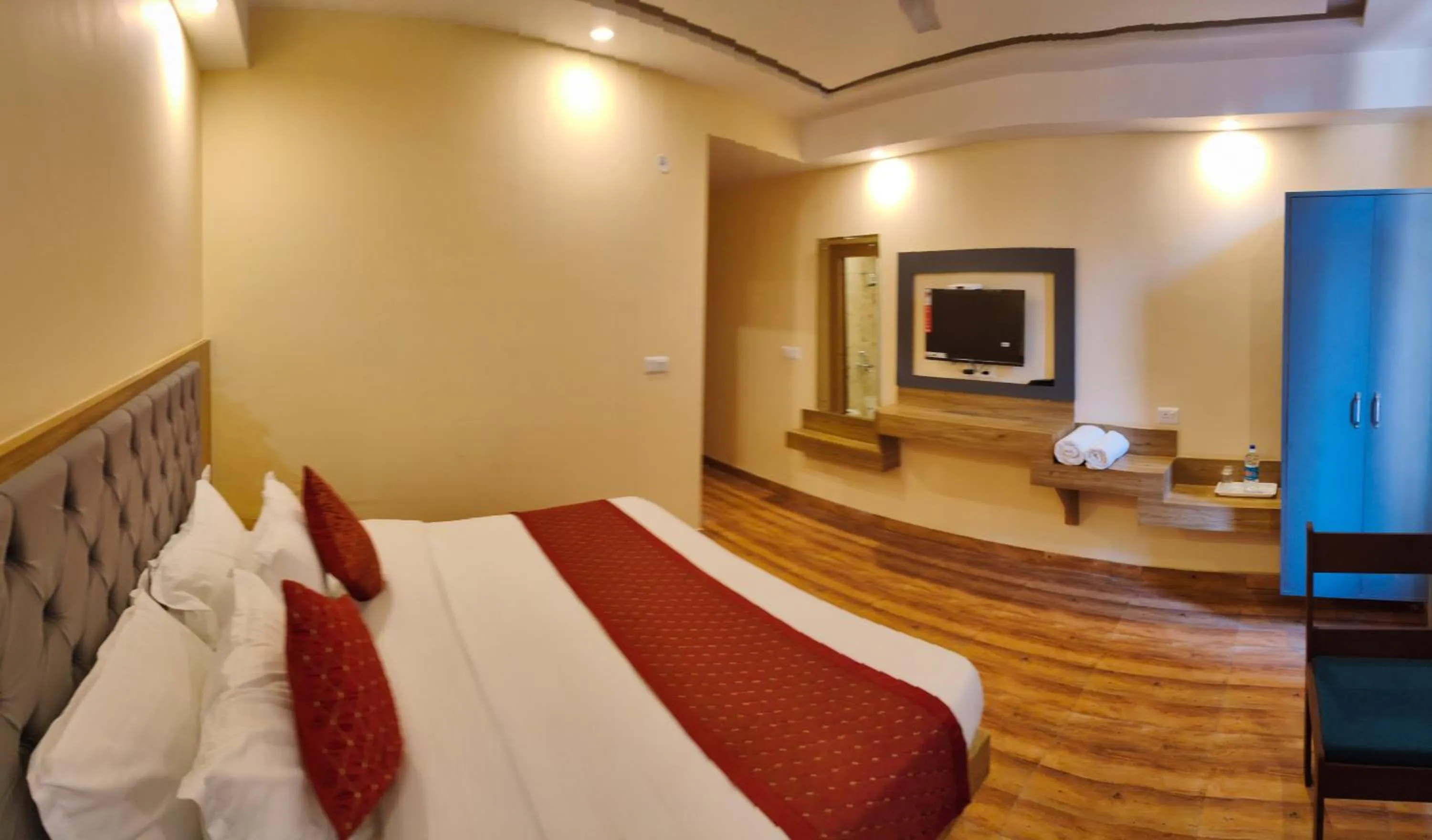 Bedroom, Bed in The Fragrance Hotel