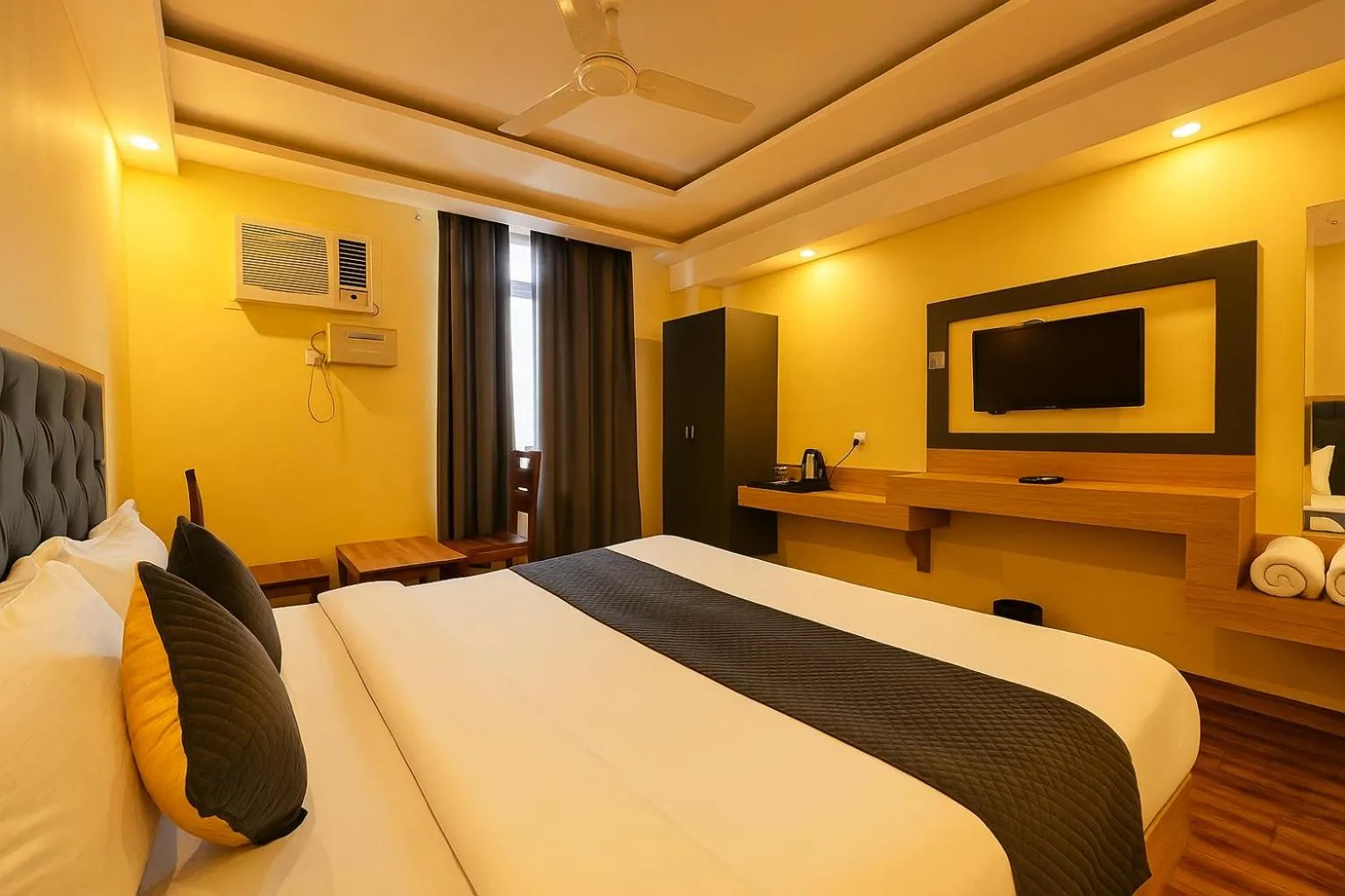 Bed in The Fragrance Hotel