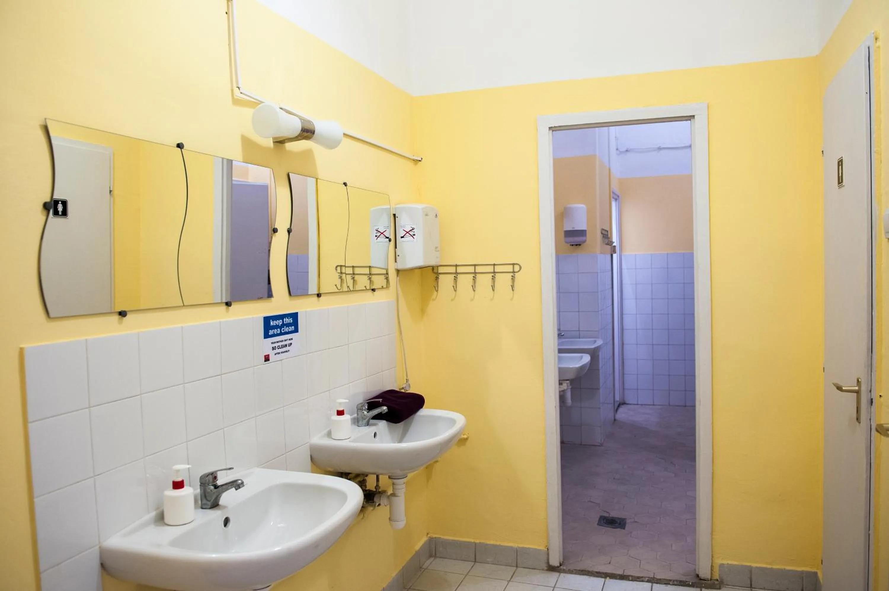 Bathroom in Westend Hostel