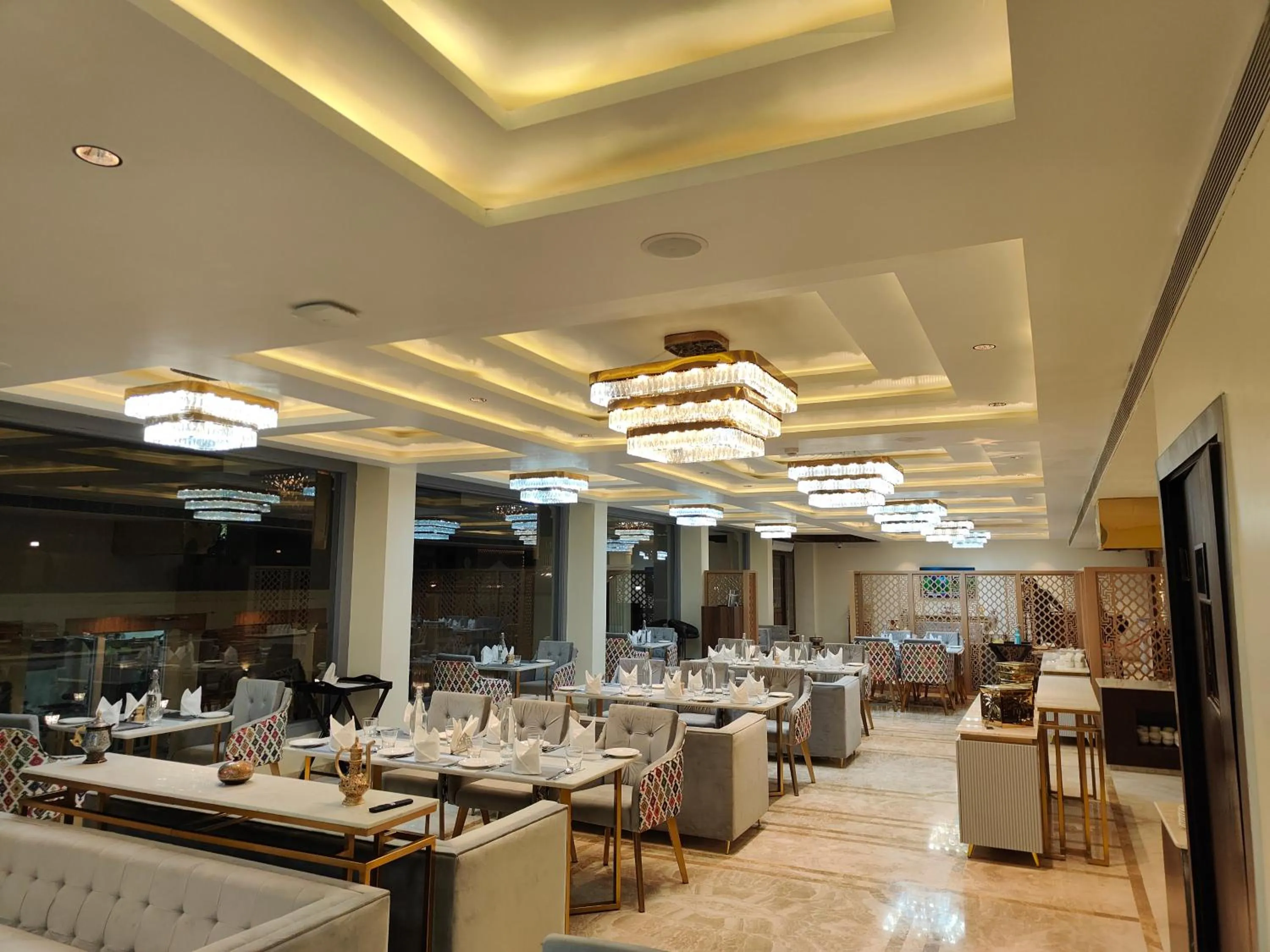 Restaurant/places to eat in ARCO Hotels and Resorts Srinagar