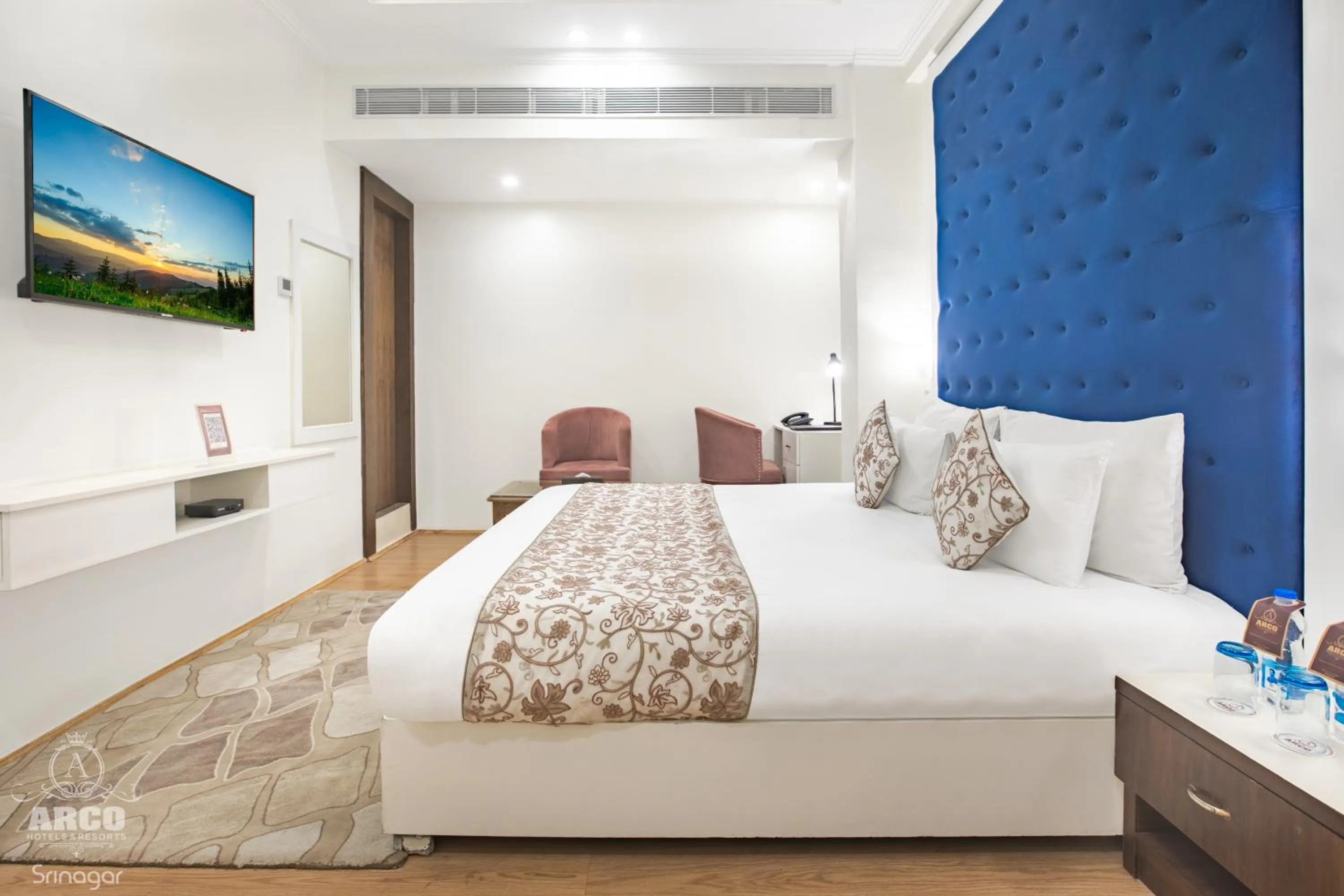 Guests, Bed in ARCO Hotels and Resorts Srinagar