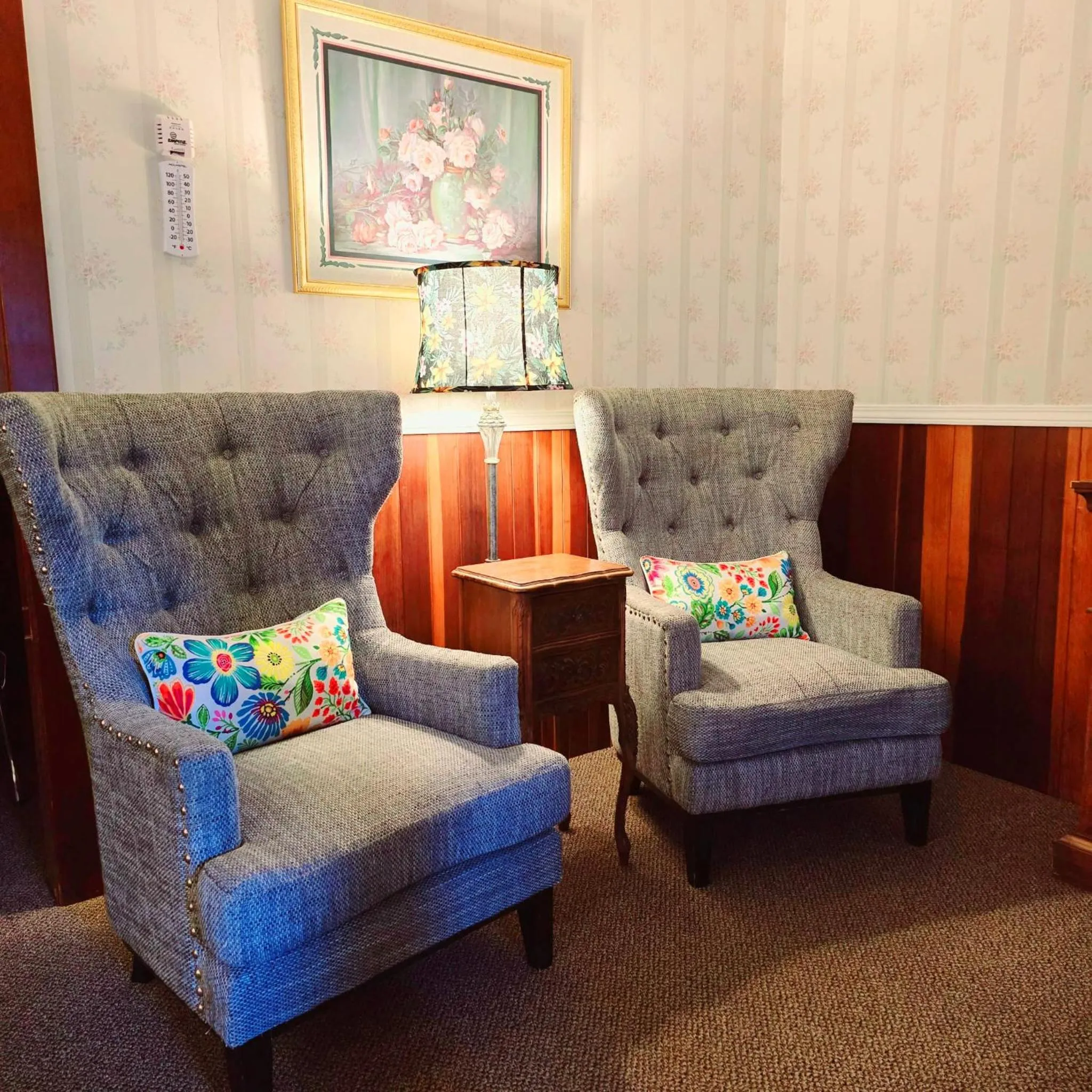 Seating area in Miranda Gardens Resort