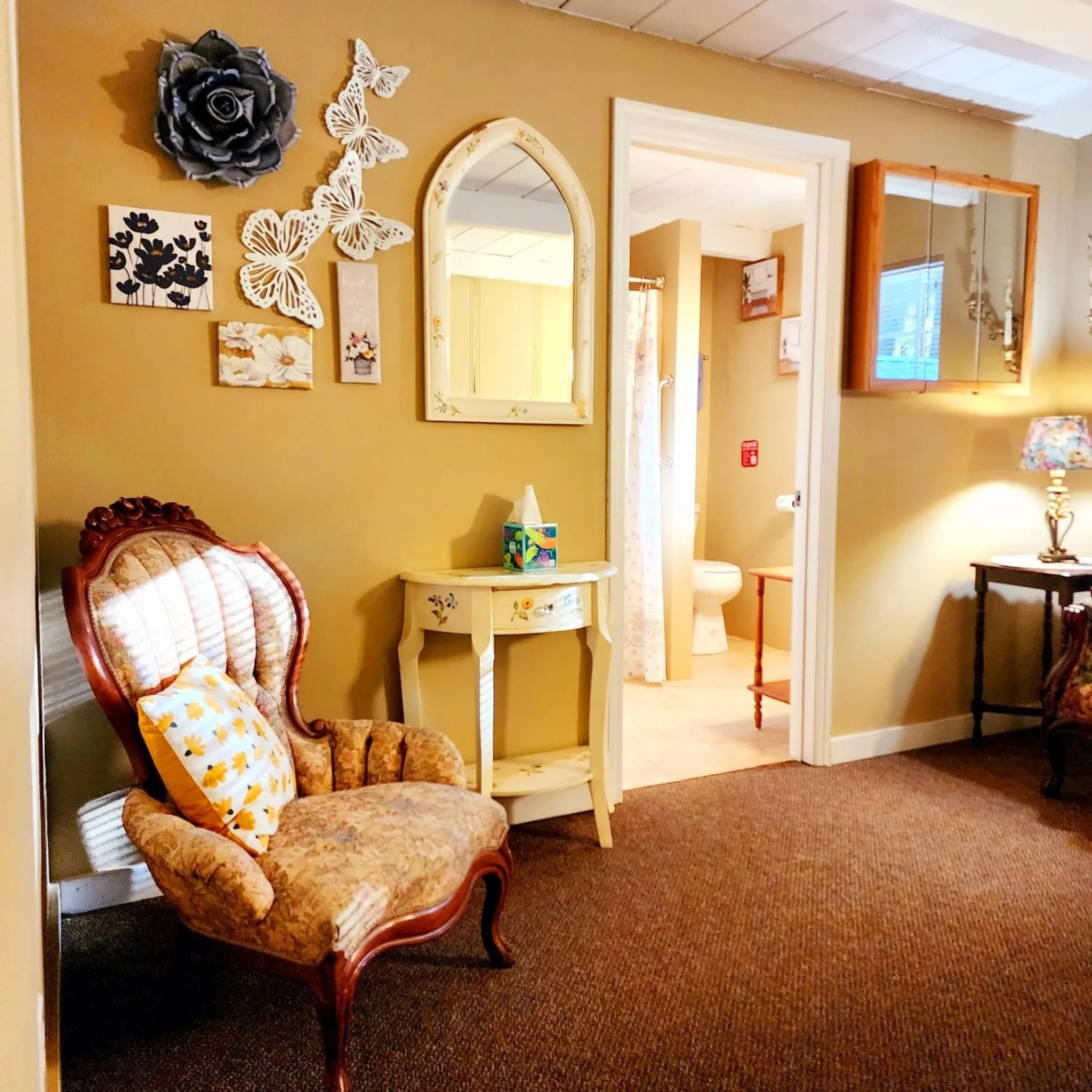Seating area in Miranda Gardens Resort