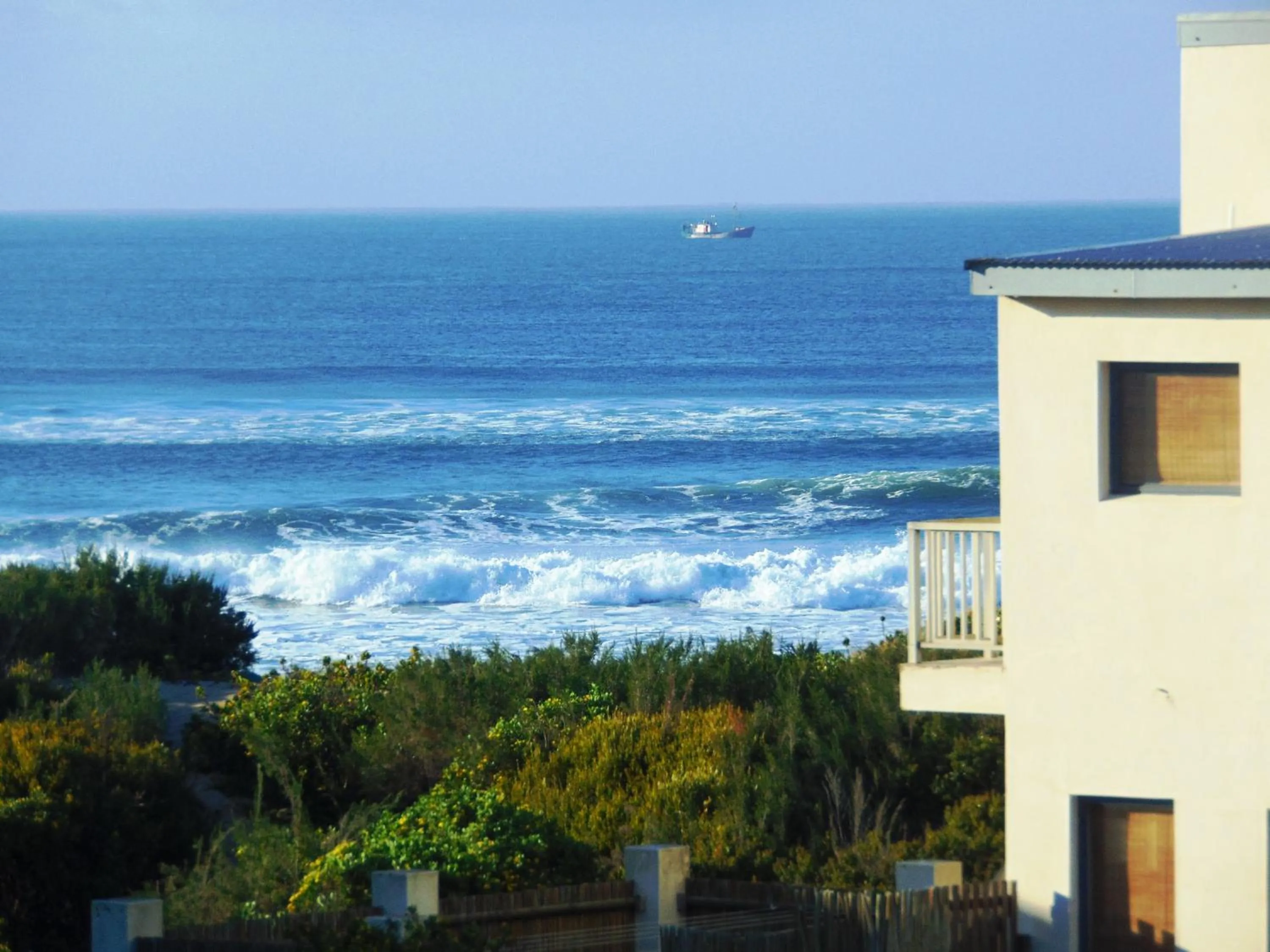 Beach in Whale Watchers Inn