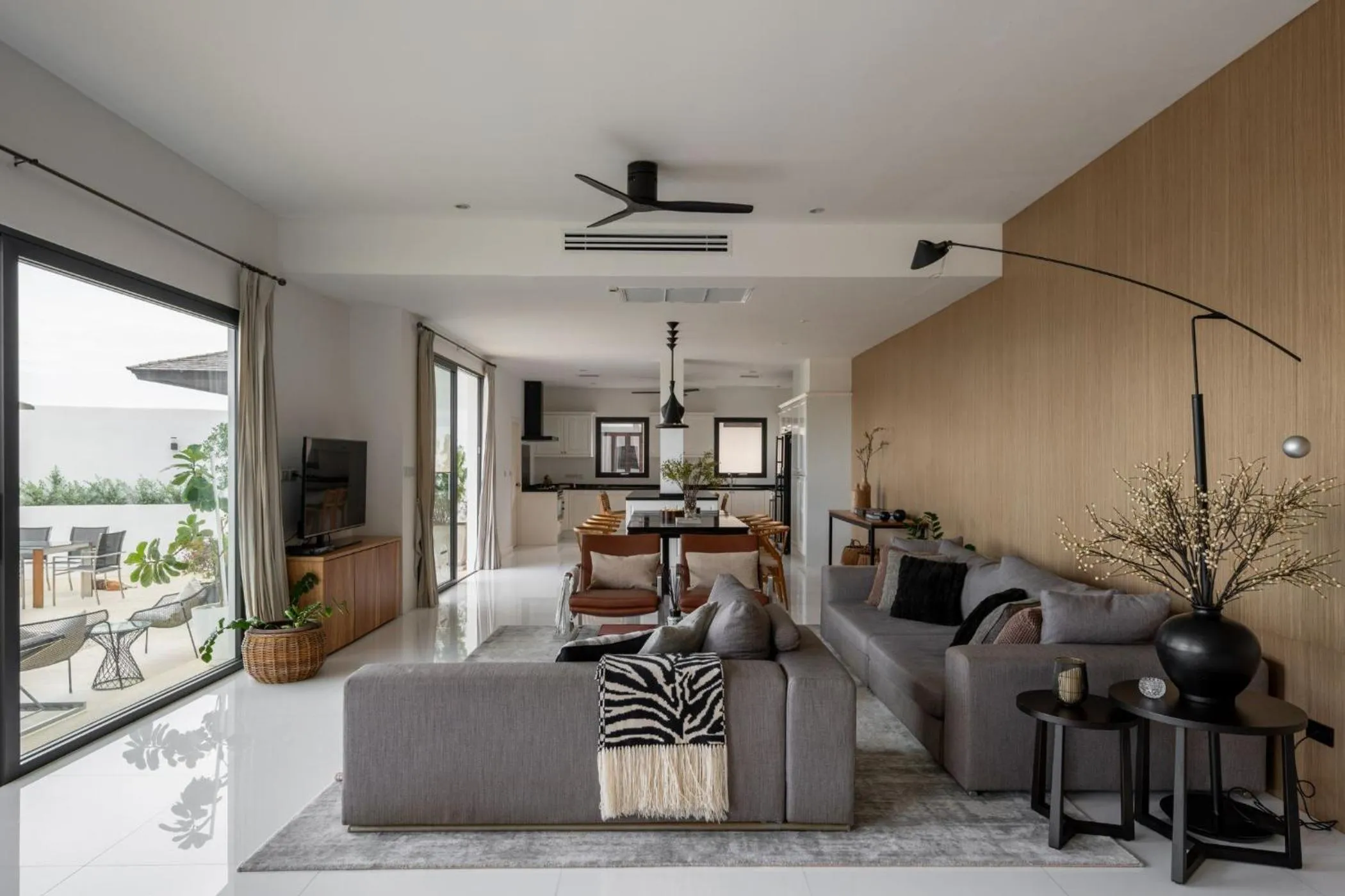 Living room in Villa Mullion Cove