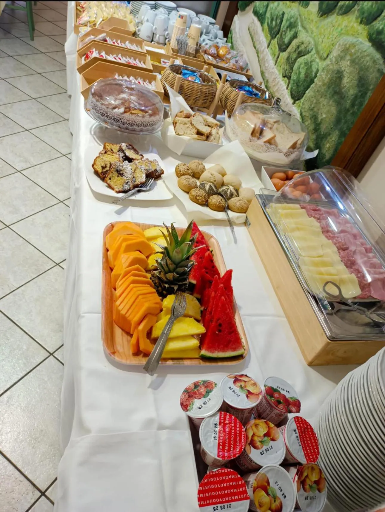 Buffet breakfast in Hotel San Francesco