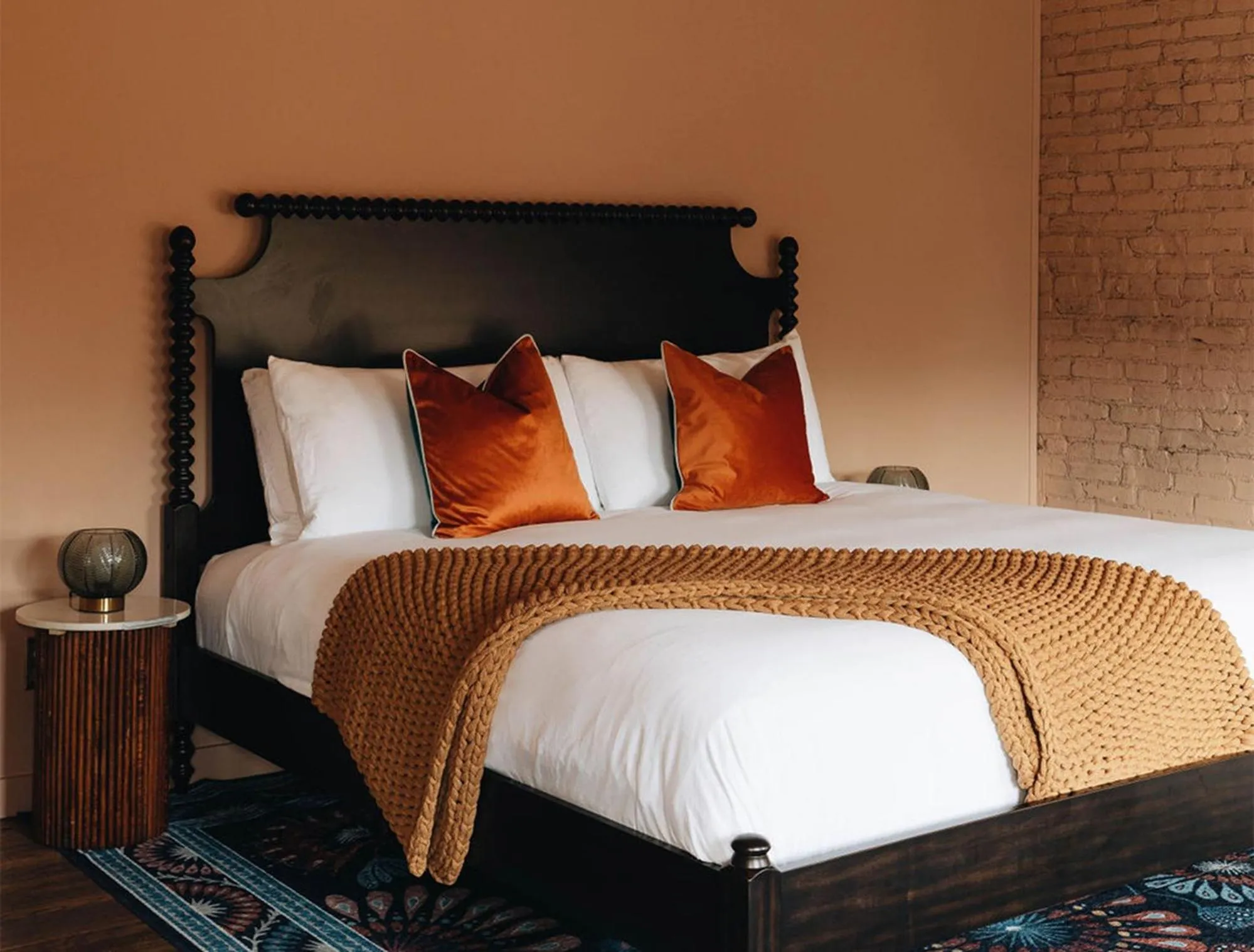 Bedroom, Bed in The Bellwether Hotel