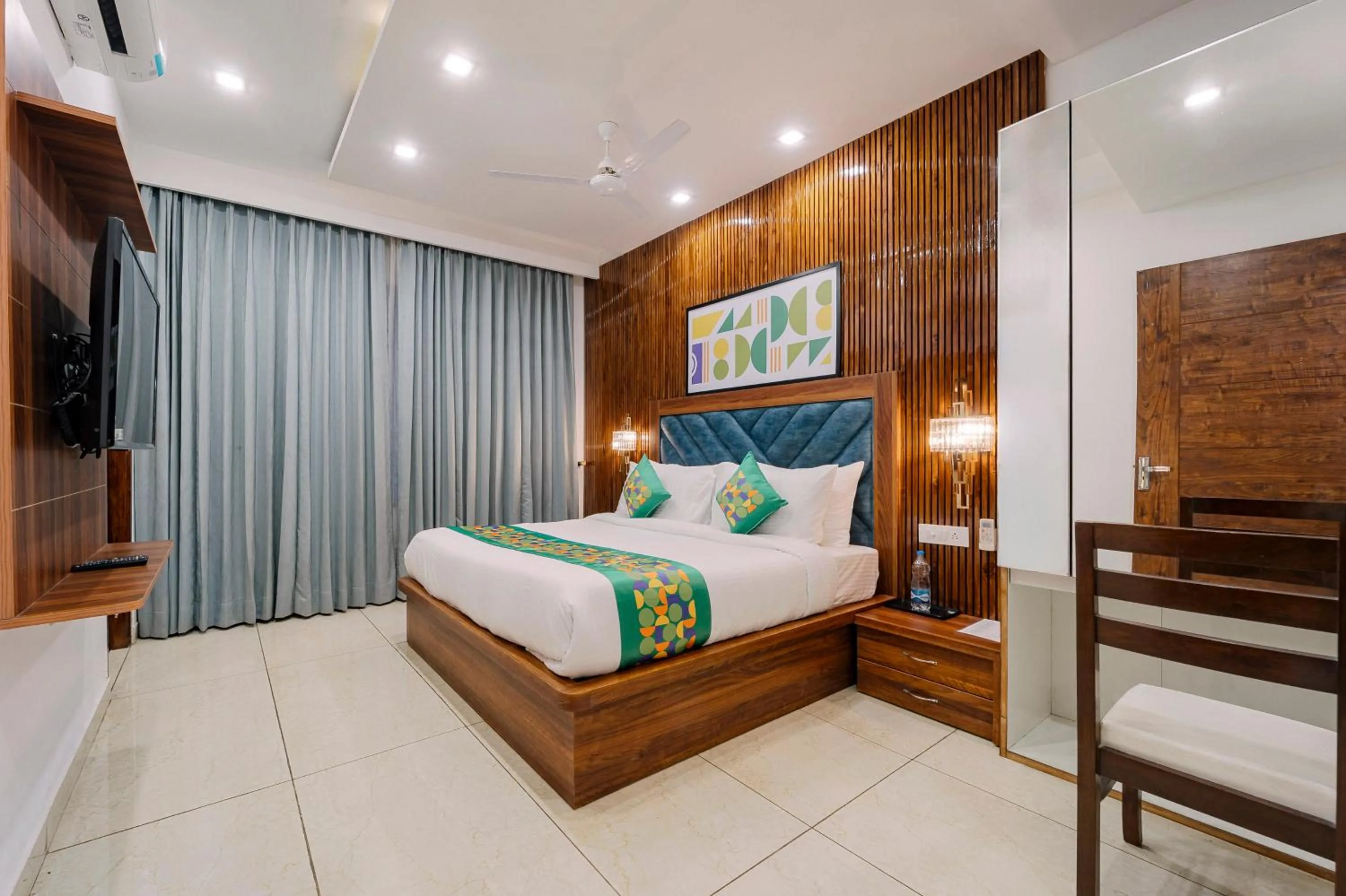 Bedroom, Bed in Treebo Hilldaar Dalhousie