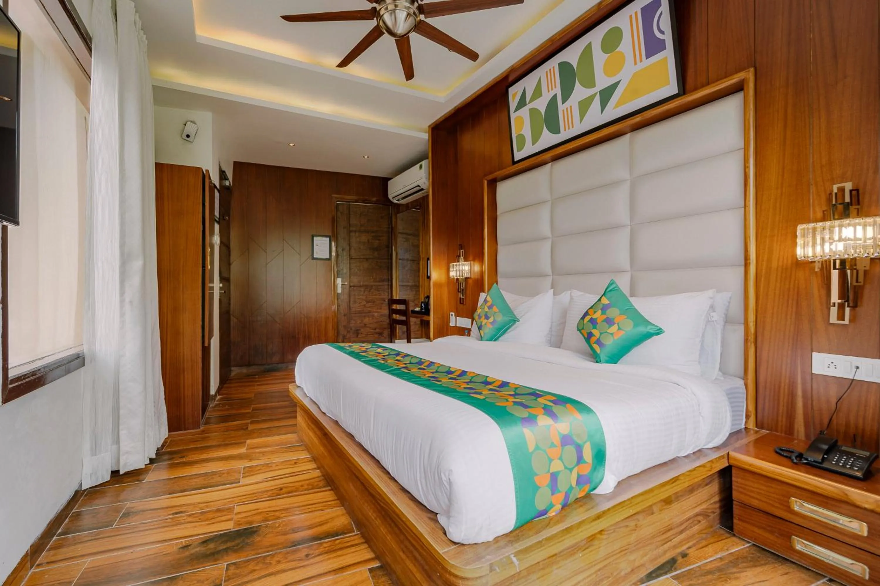 Bedroom, Bed in Treebo Hilldaar Dalhousie