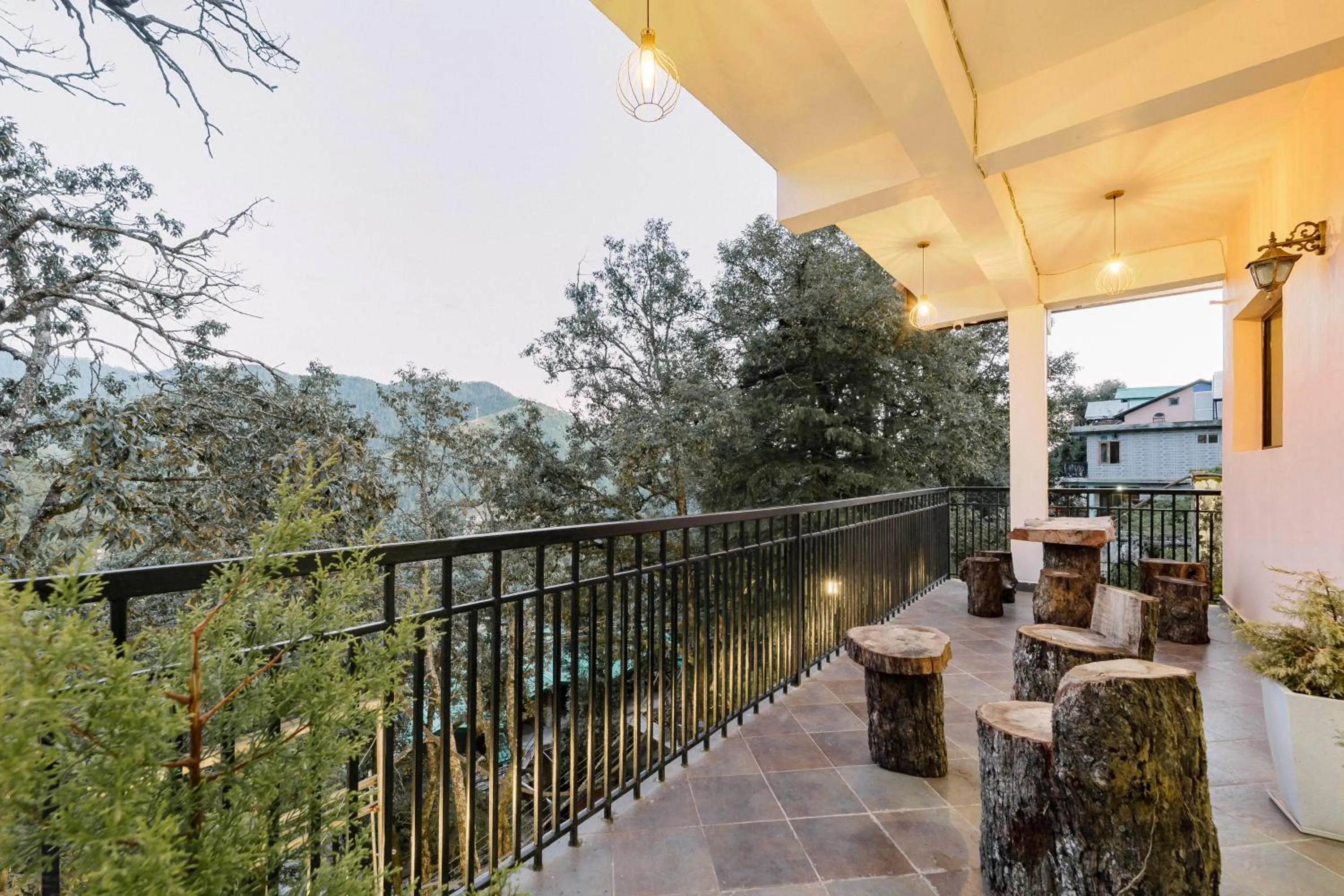 Balcony/Terrace in Treebo Hilldaar Dalhousie