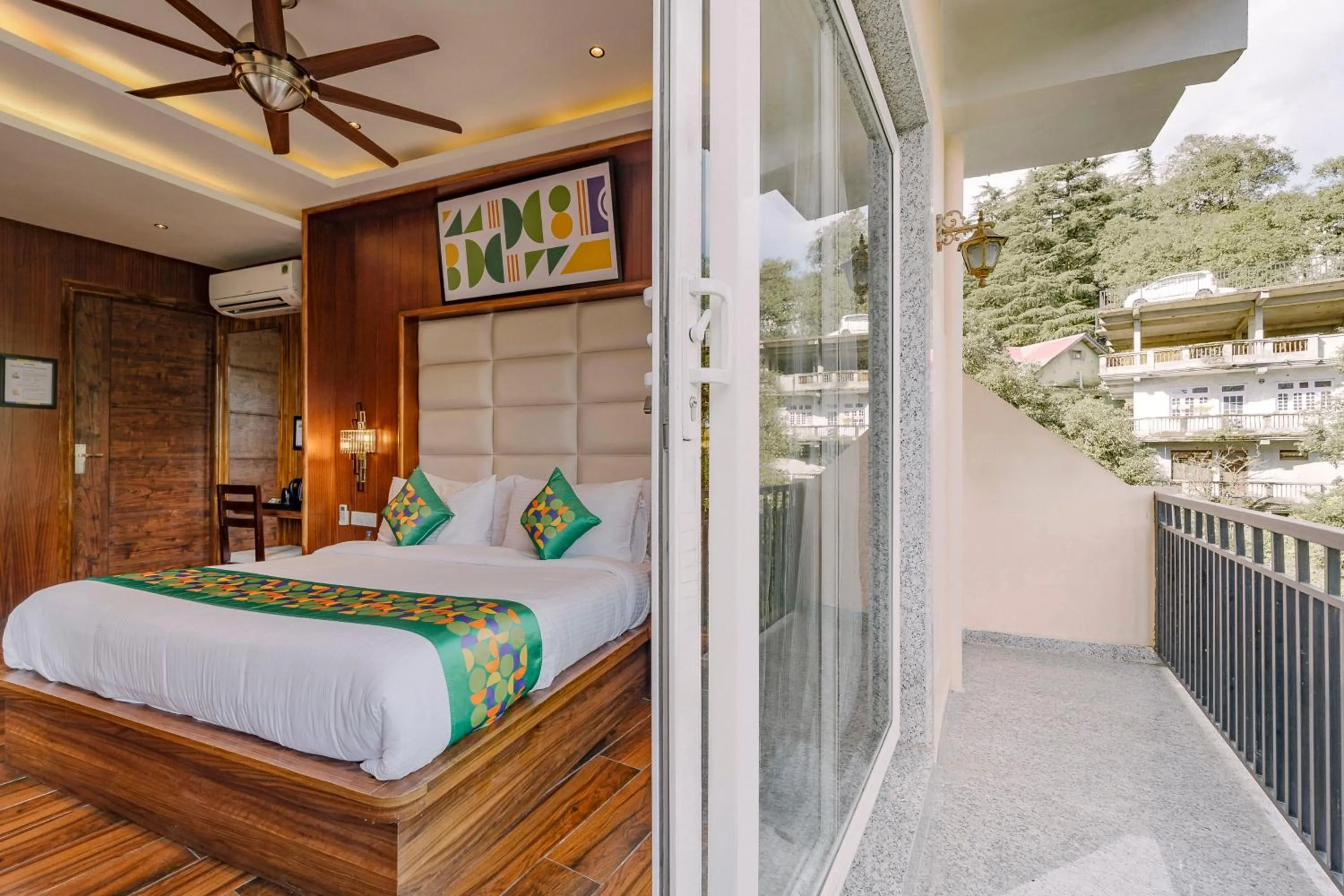 Bedroom, Bed in Treebo Hilldaar Dalhousie