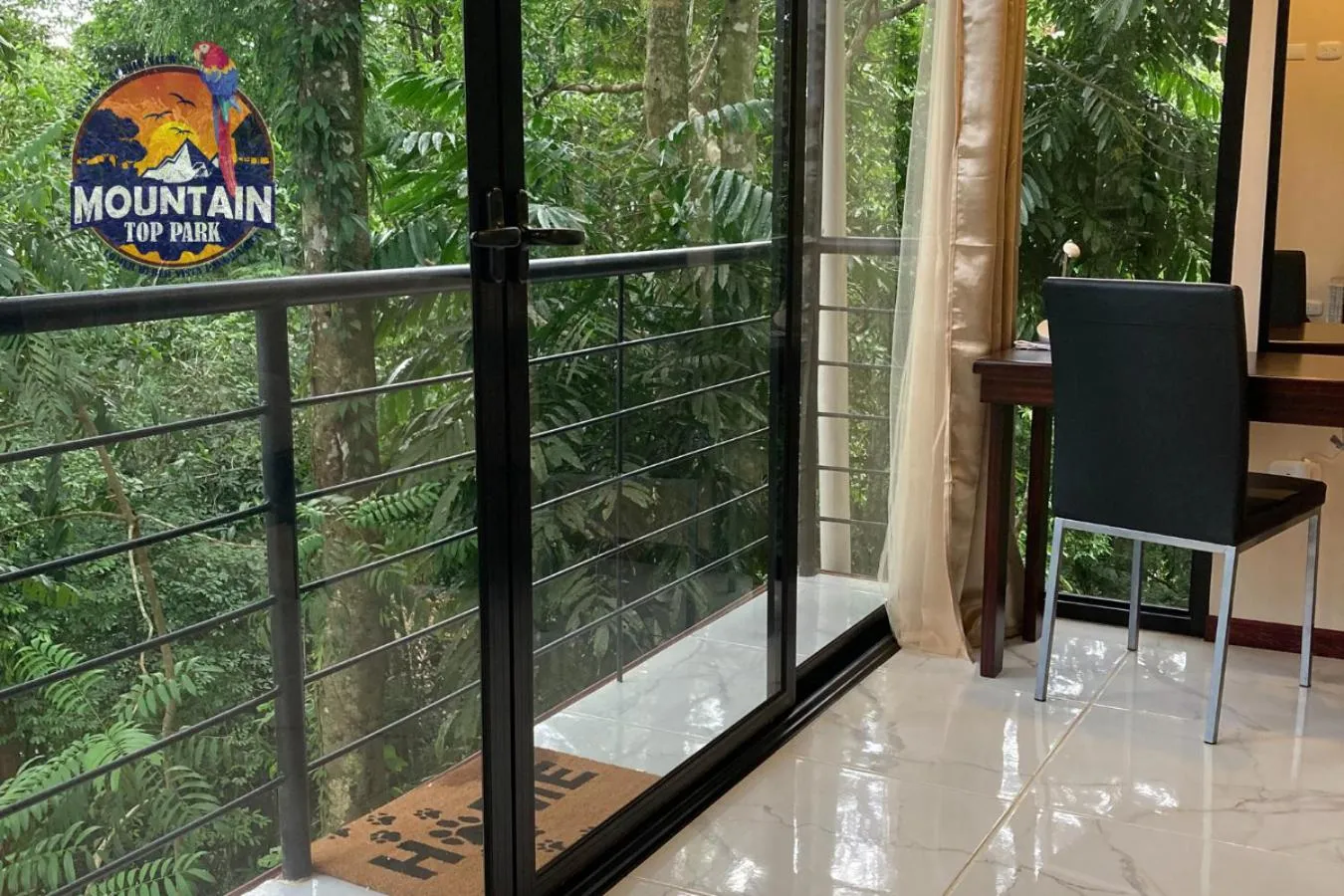 Balcony/Terrace in Mountain Top Park Hotel