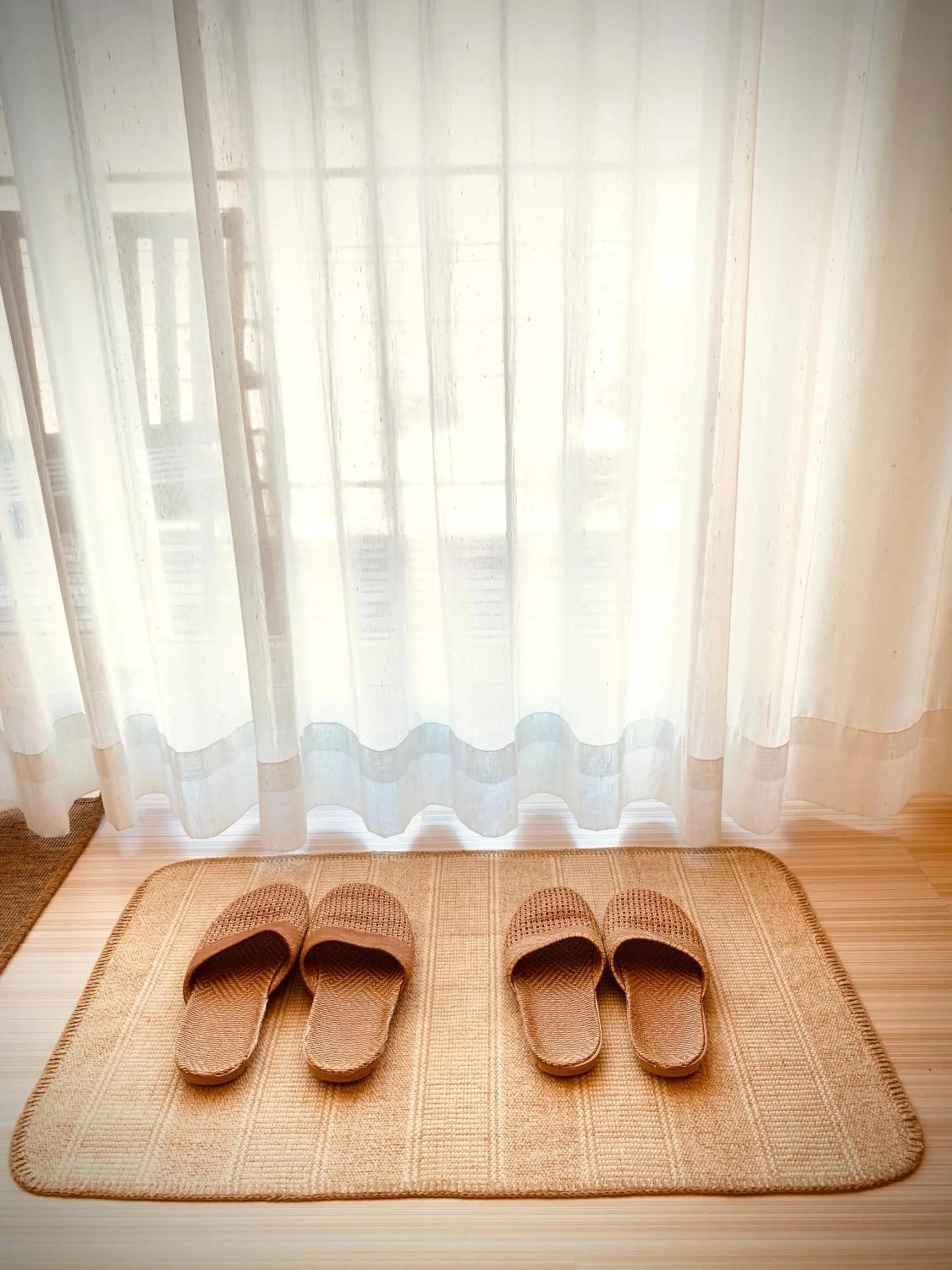 Decorative detail in The Deer Head Inn