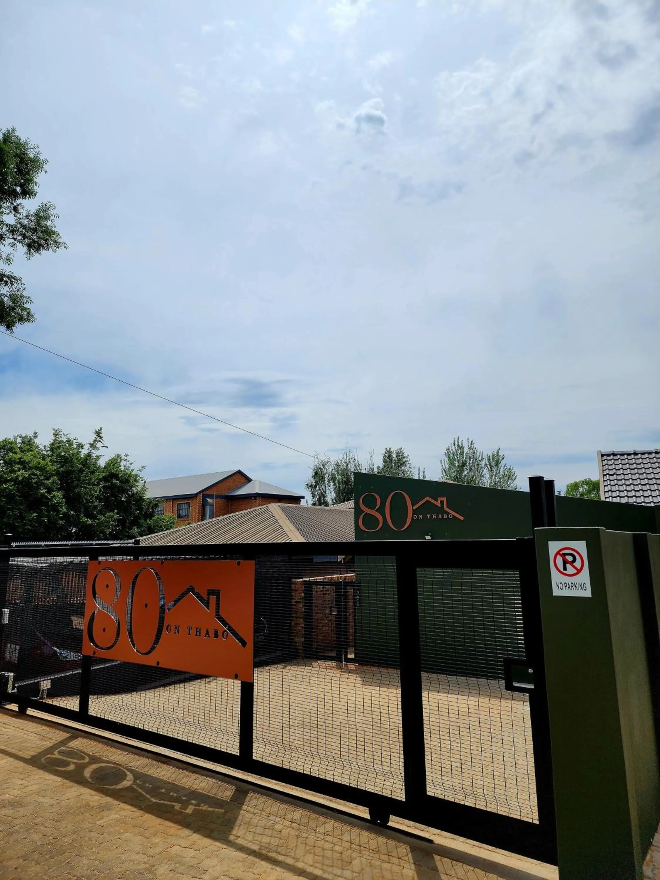 Property building in 80 on Thabo