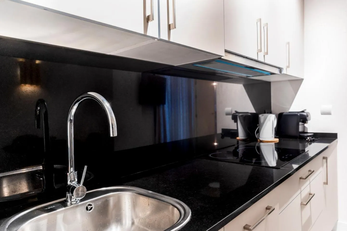 kitchen in Slow Suites Salvador