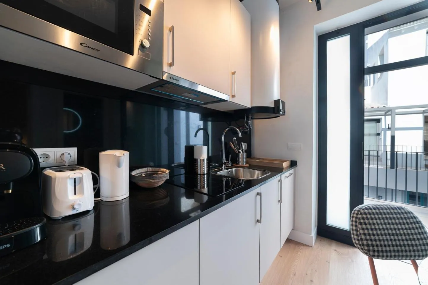 kitchen in Slow Suites Salvador