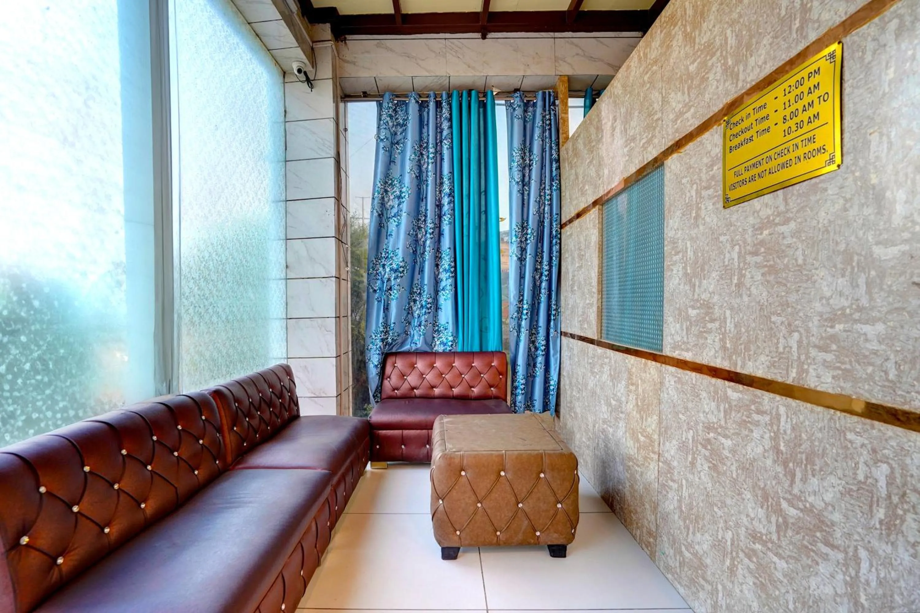 Lobby or reception in Collection O Liv Inn