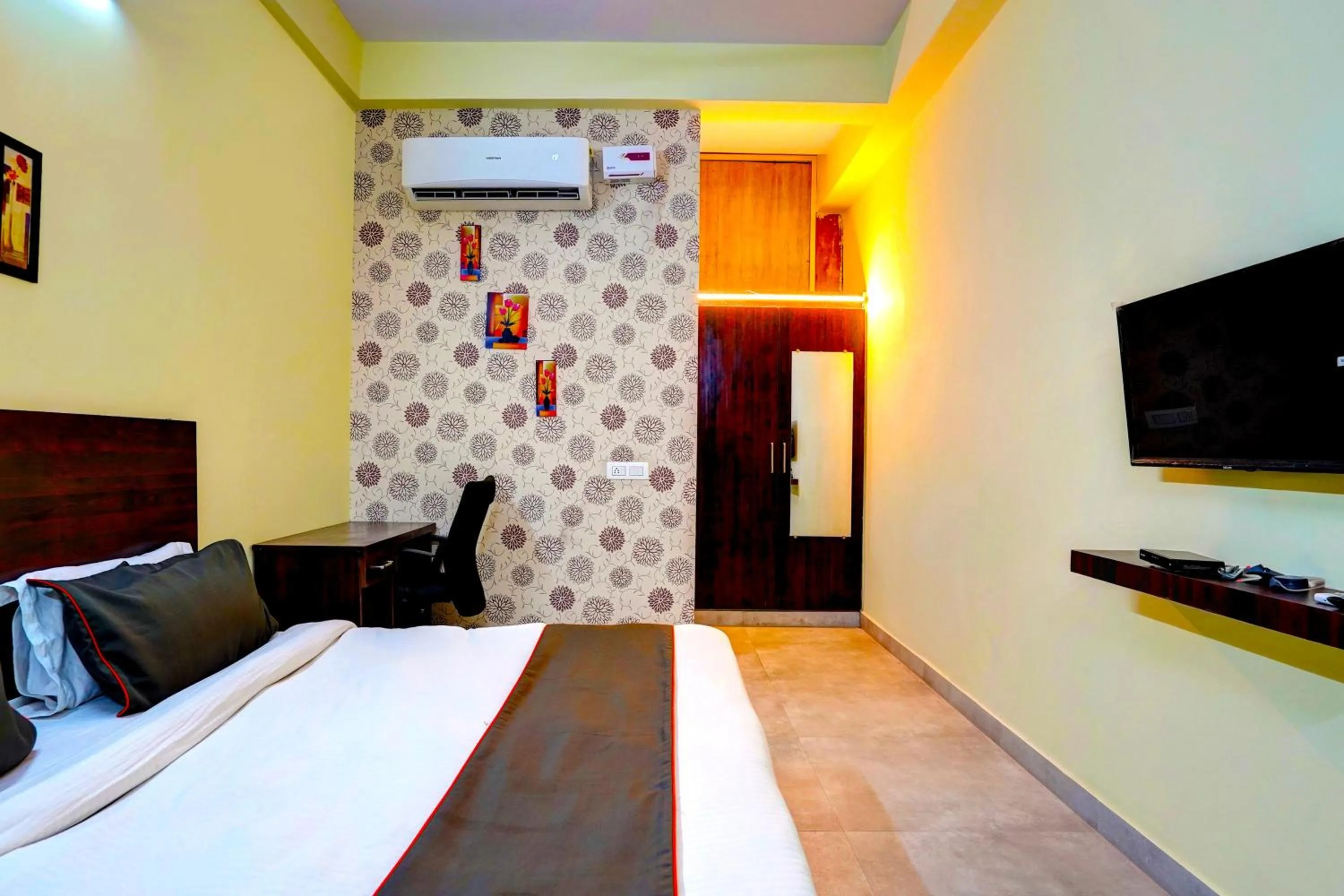 Bedroom in Collection O Liv Inn