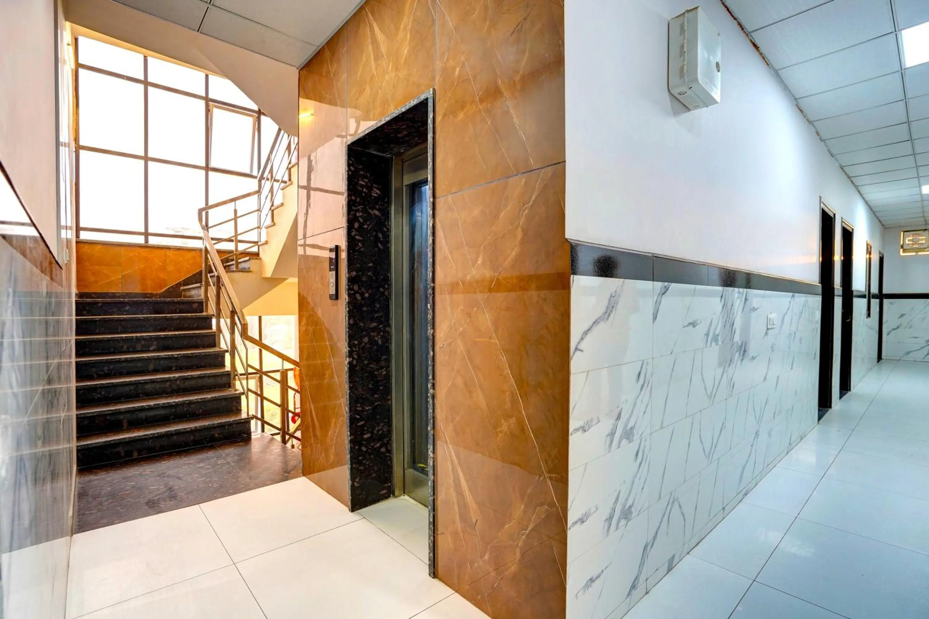 Lobby or reception in Collection O Liv Inn