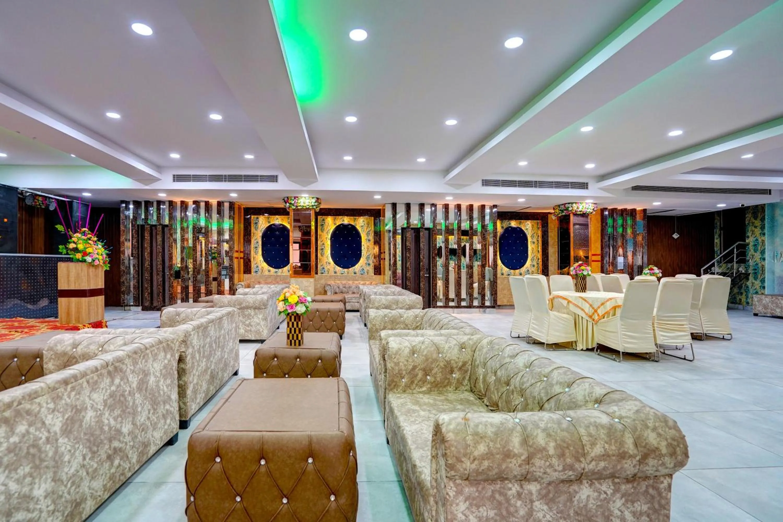 Lobby or reception in Collection O Liv Inn