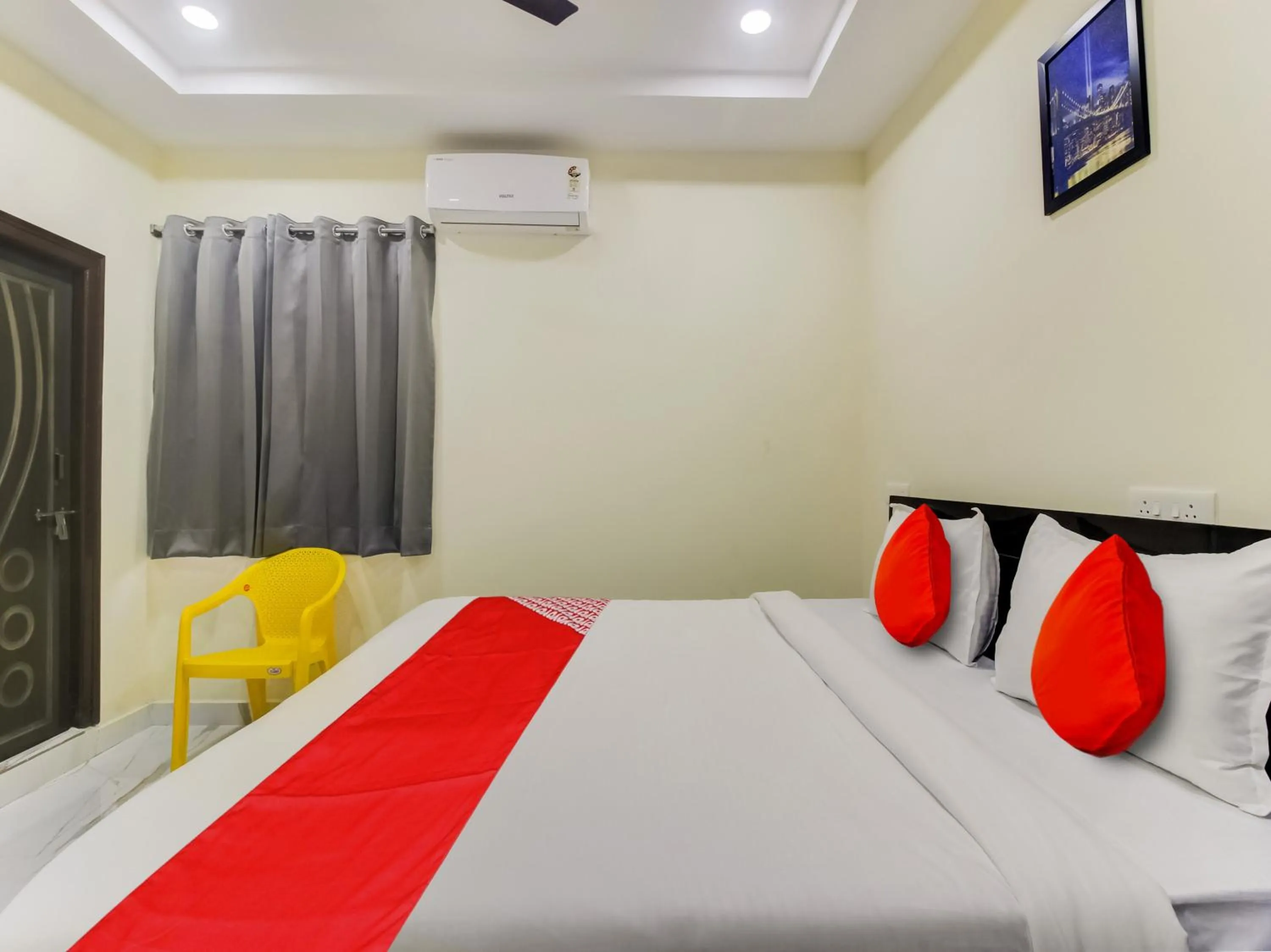 Lobby or reception, Bed in Super Hotel O SRI NIRVANA PRIDE