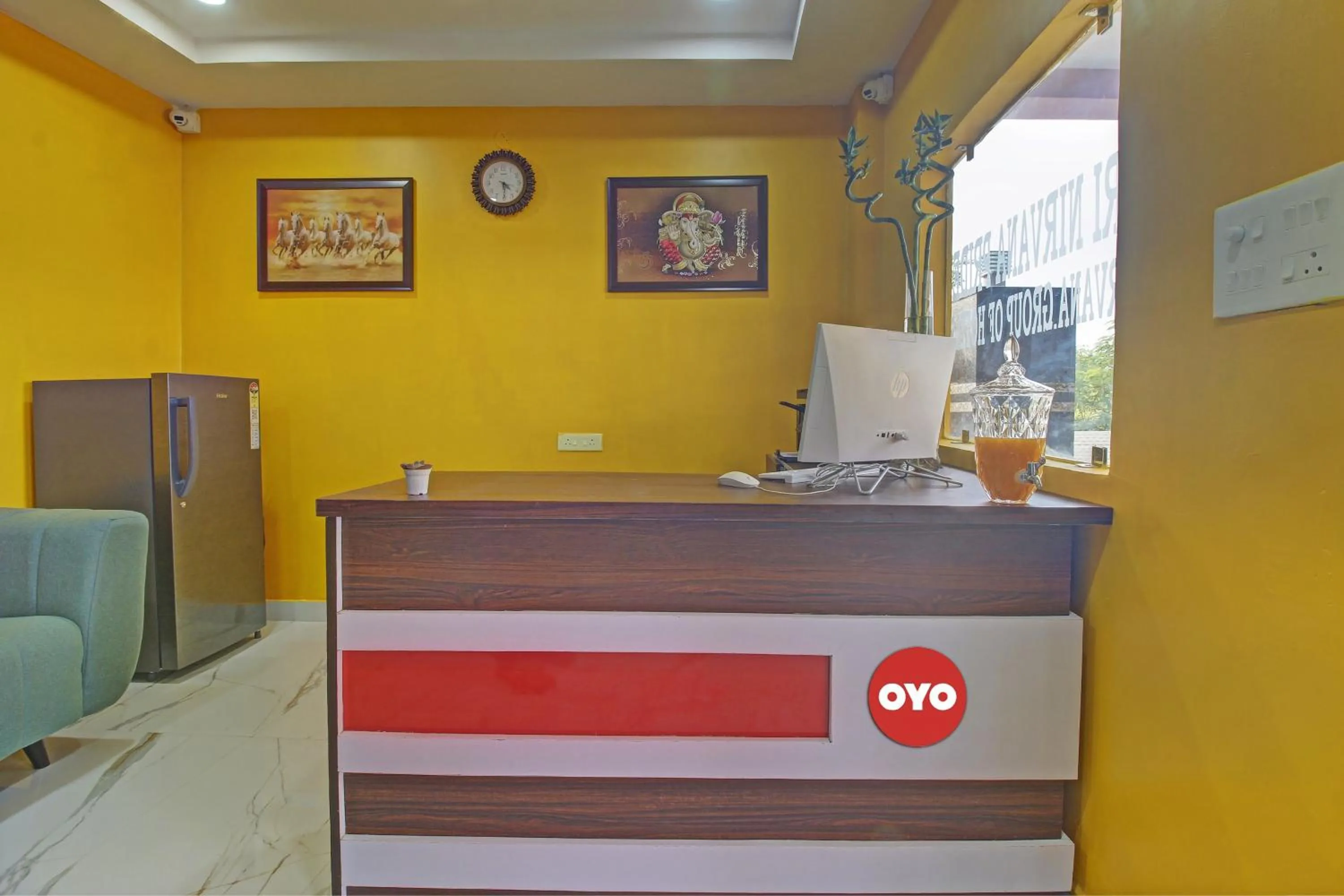 Lobby or reception in Super Hotel O SRI NIRVANA PRIDE