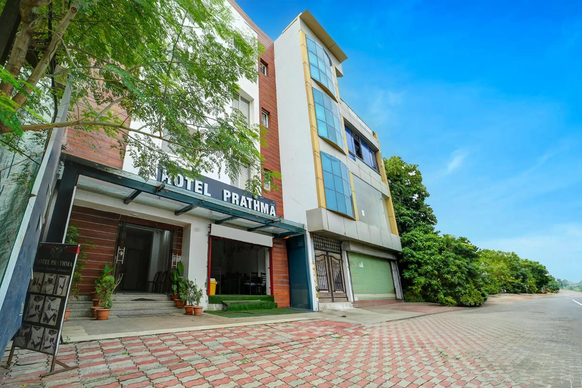 Property building in Via Prathma