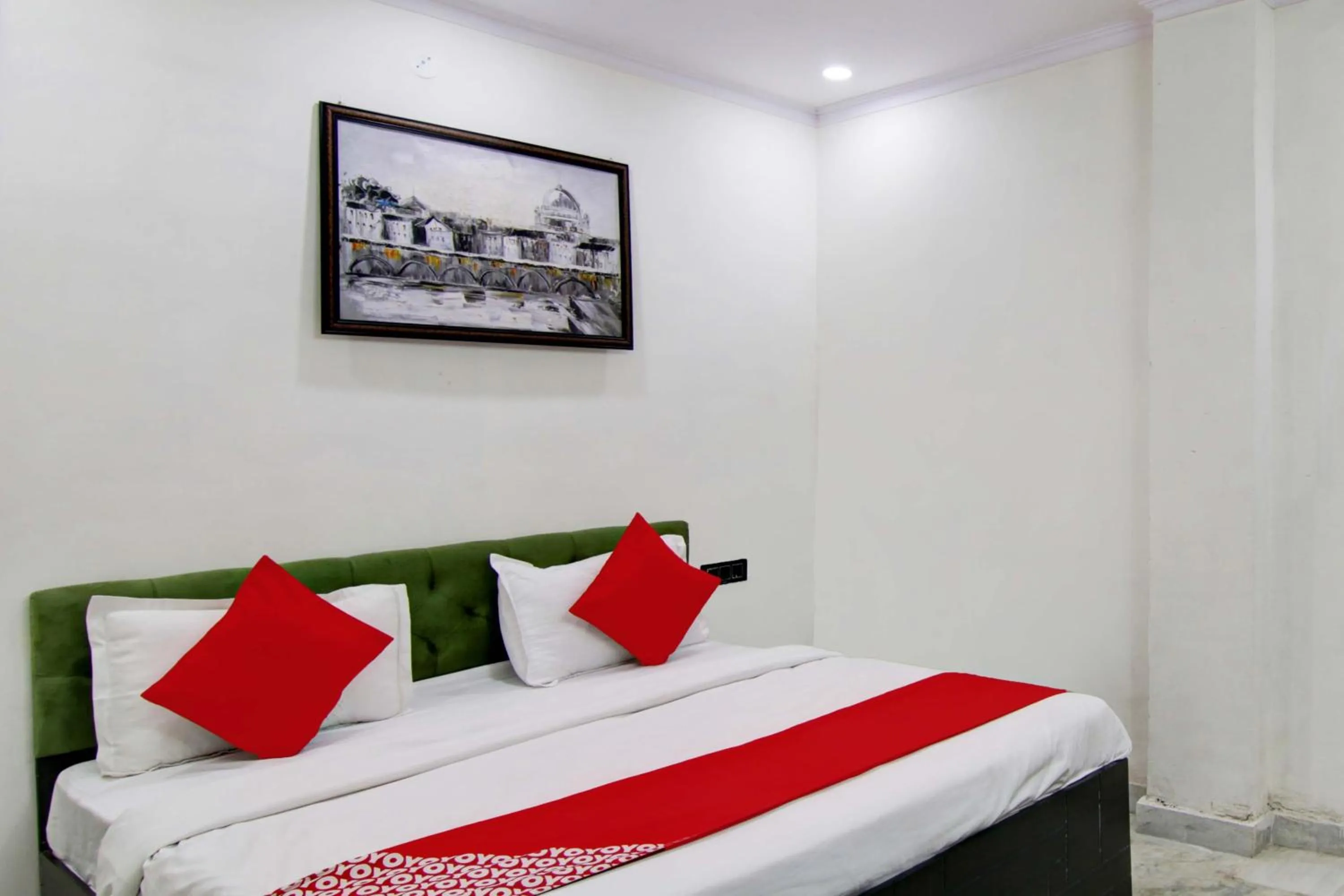 Bedroom, Bed in Hotel O Dhankush