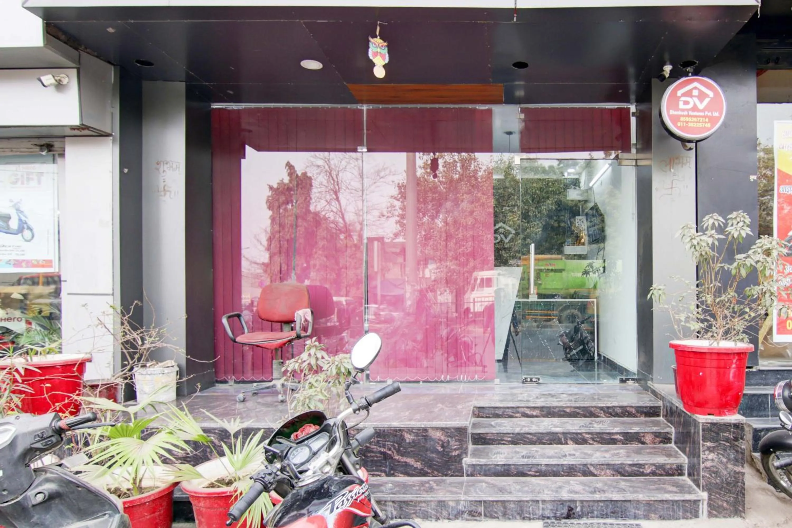 Facade/entrance in Hotel O Dhankush