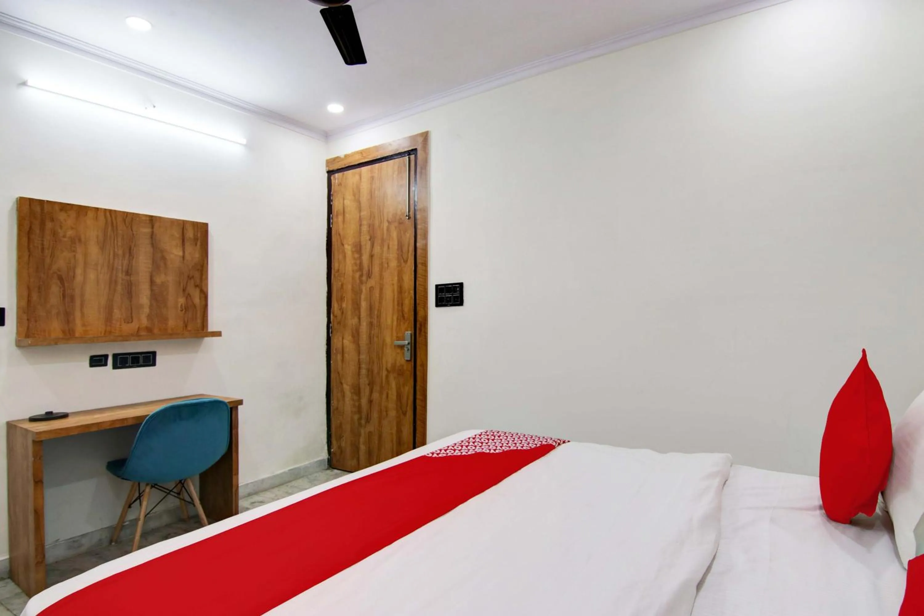 Bedroom, Bed in Hotel O Dhankush