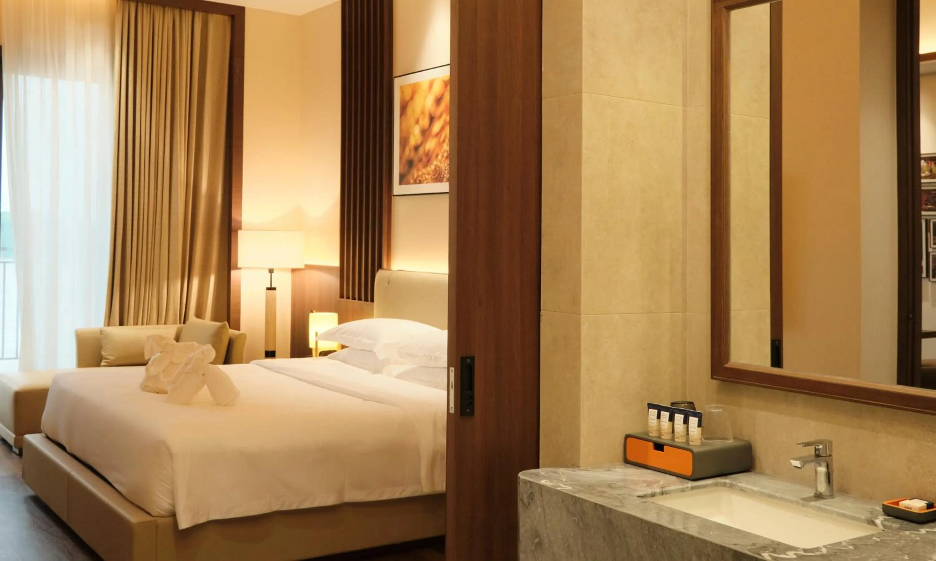 Bed in MonMonBoutique Hotel