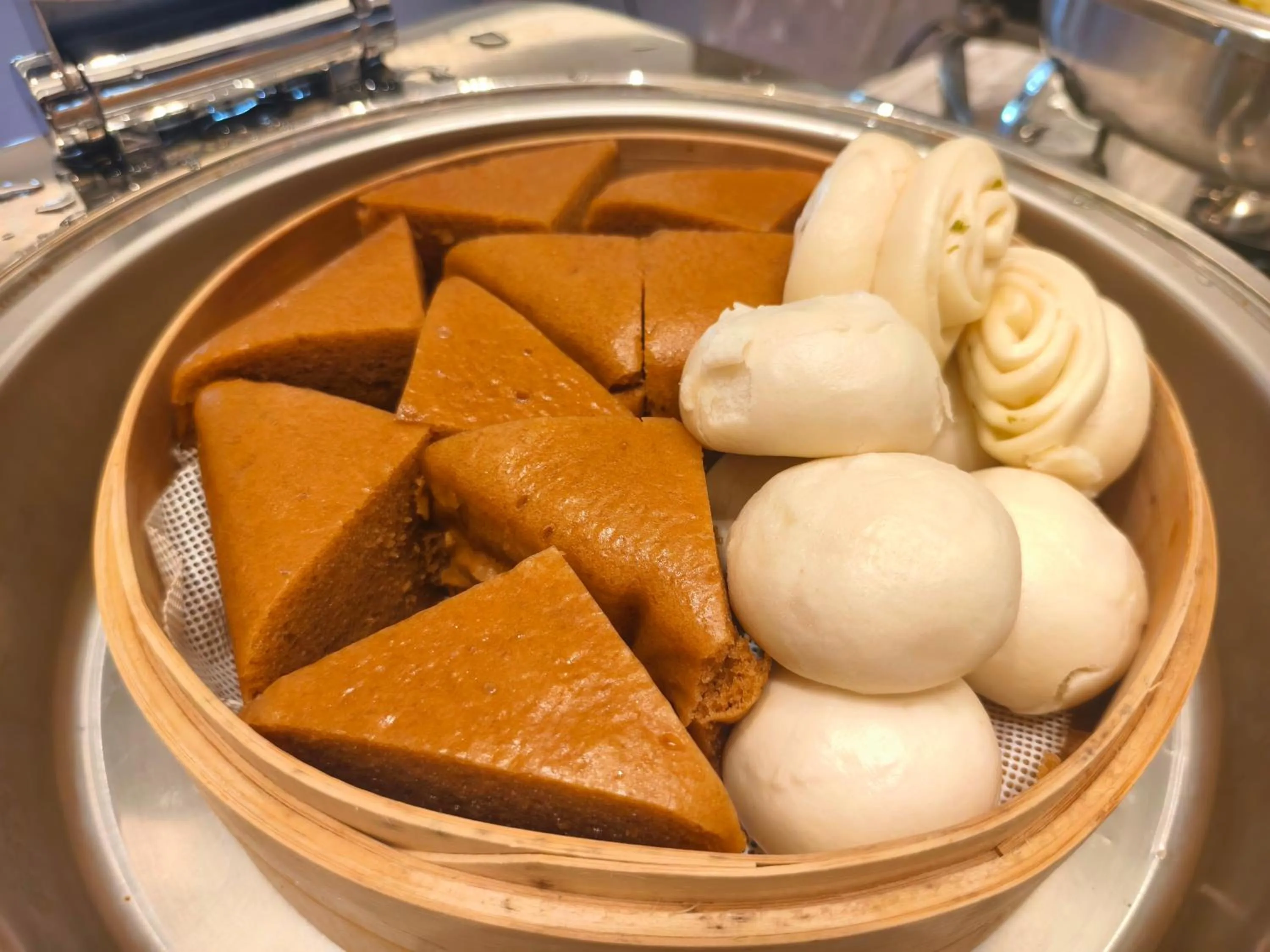 Breakfast in MonMonBoutique Hotel